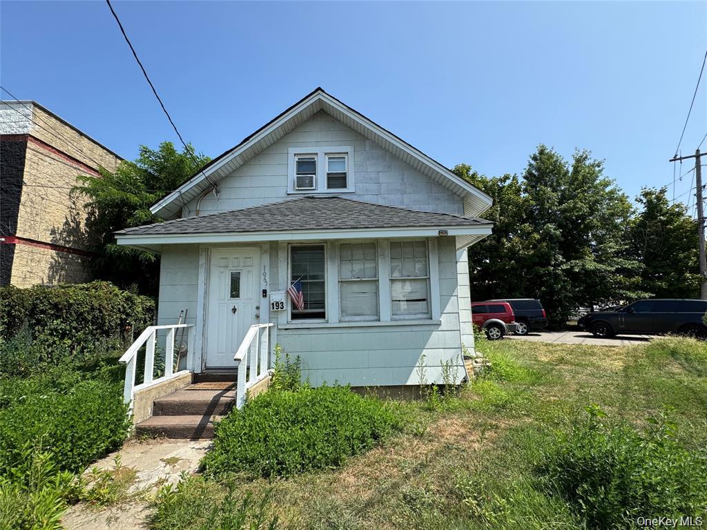 193 W Graham Avenue Property Photo 1