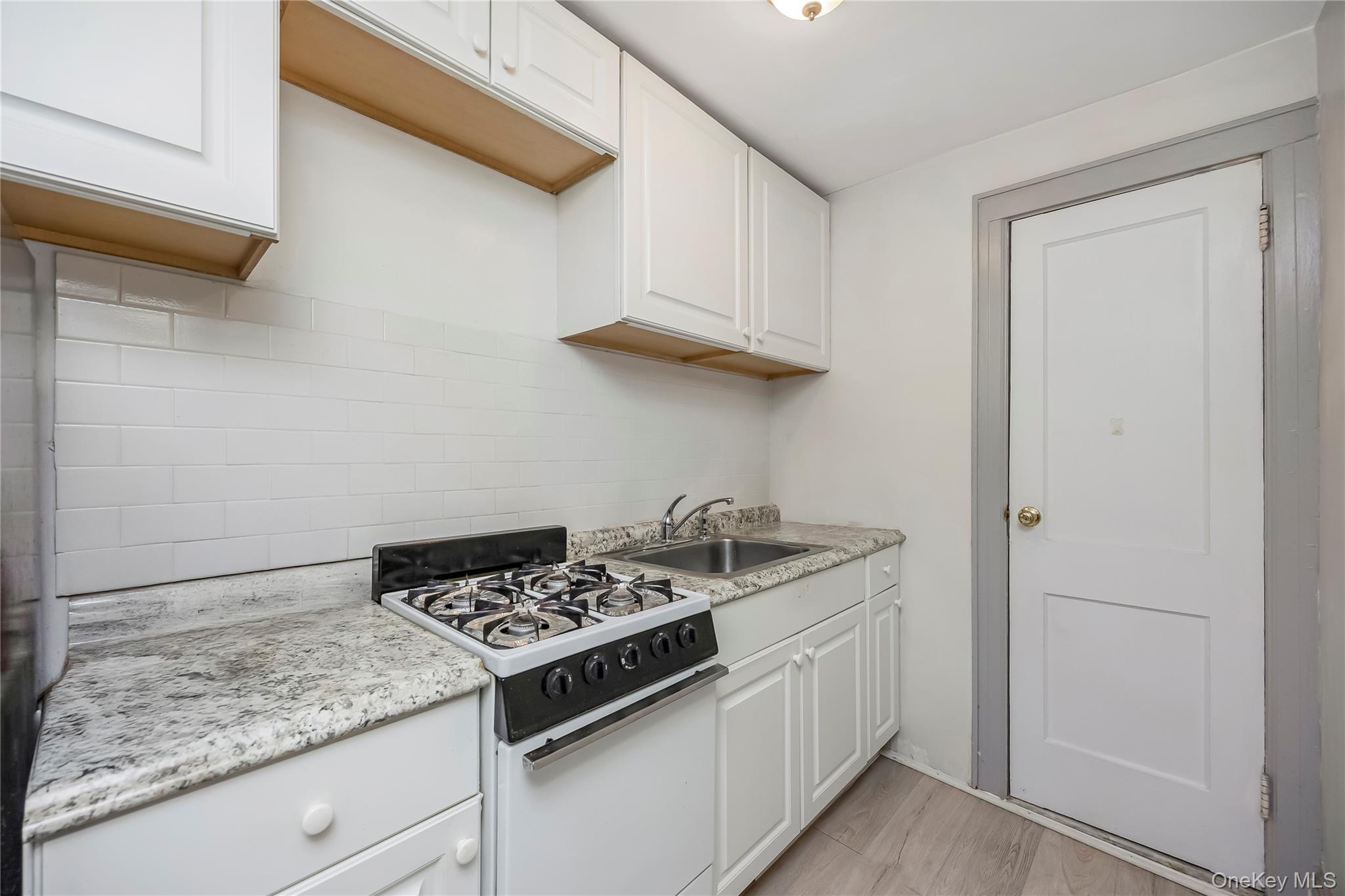 7905 Pitkin Avenue Property Photo 16