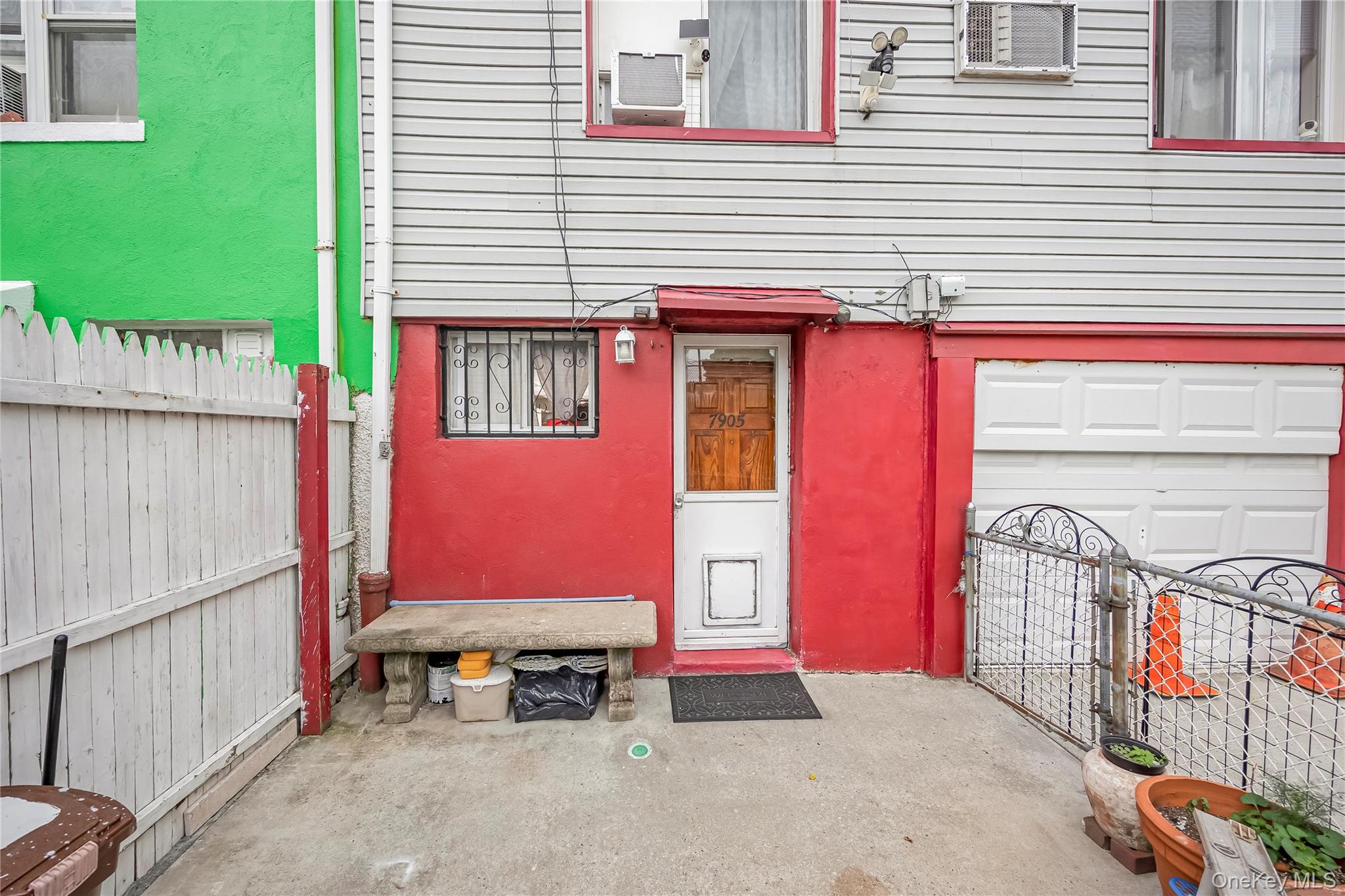 7905 Pitkin Avenue Property Photo 25