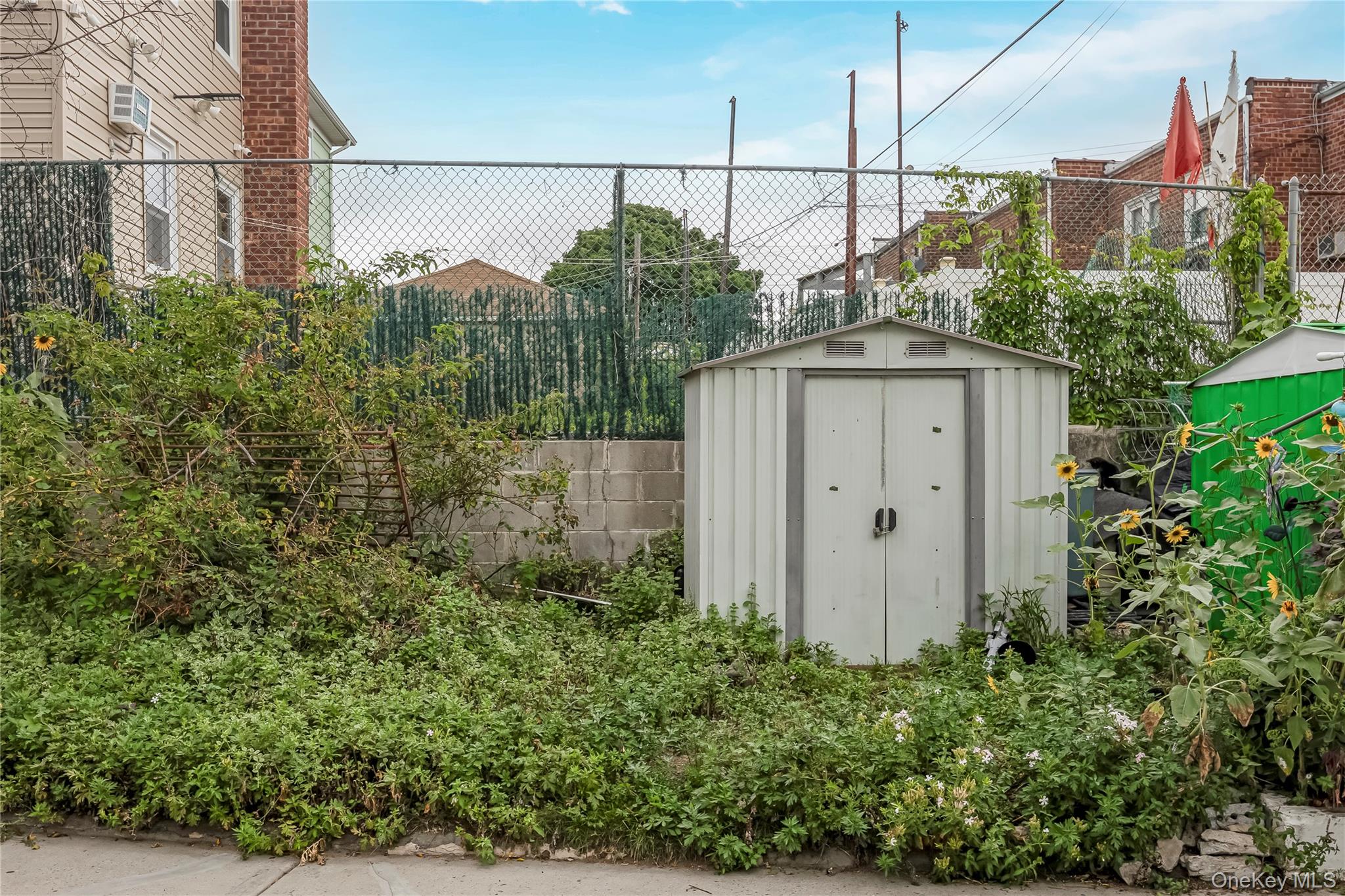 7905 Pitkin Avenue Property Photo 31