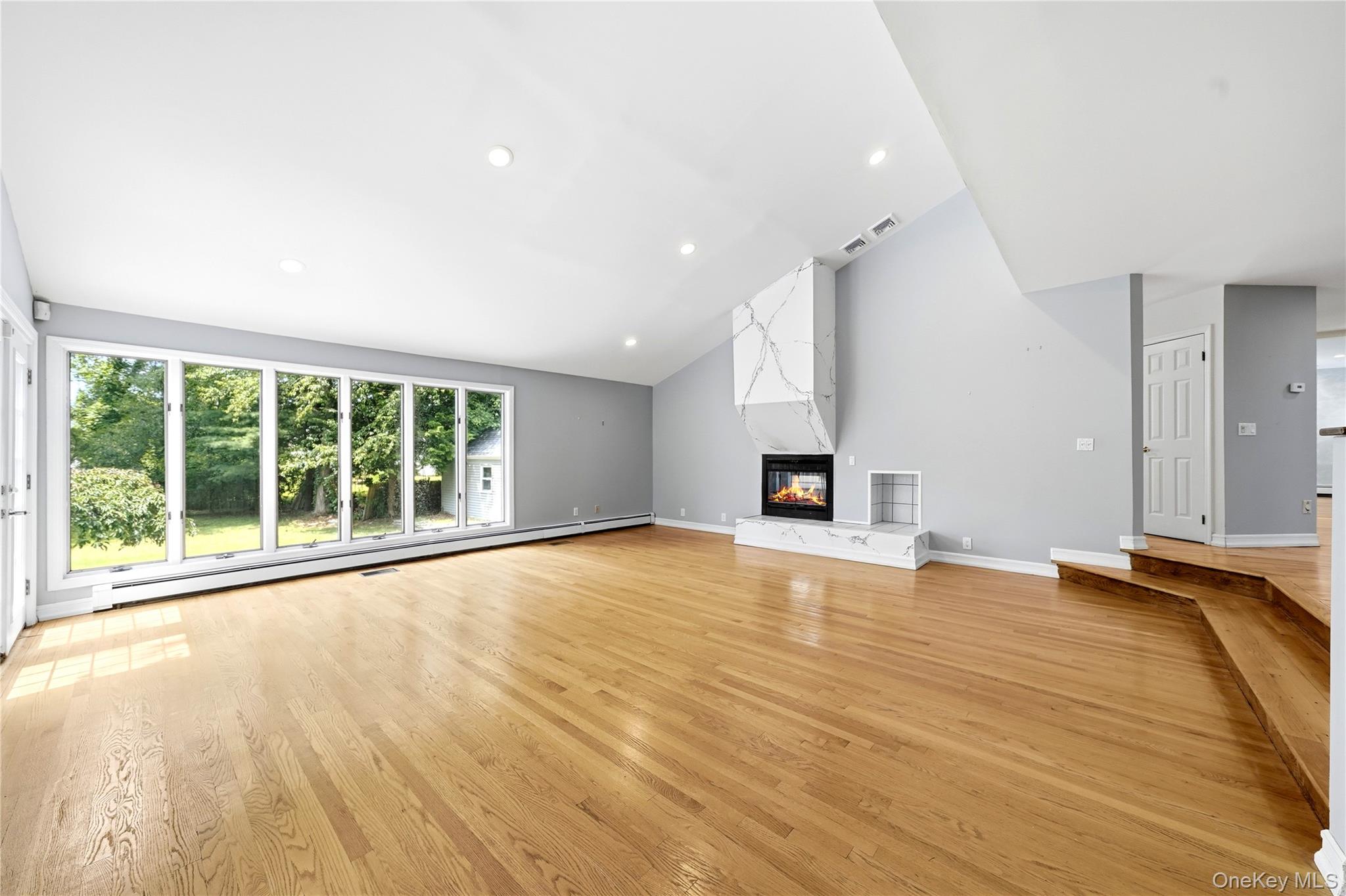 9 Addison Lane Property Photo 5