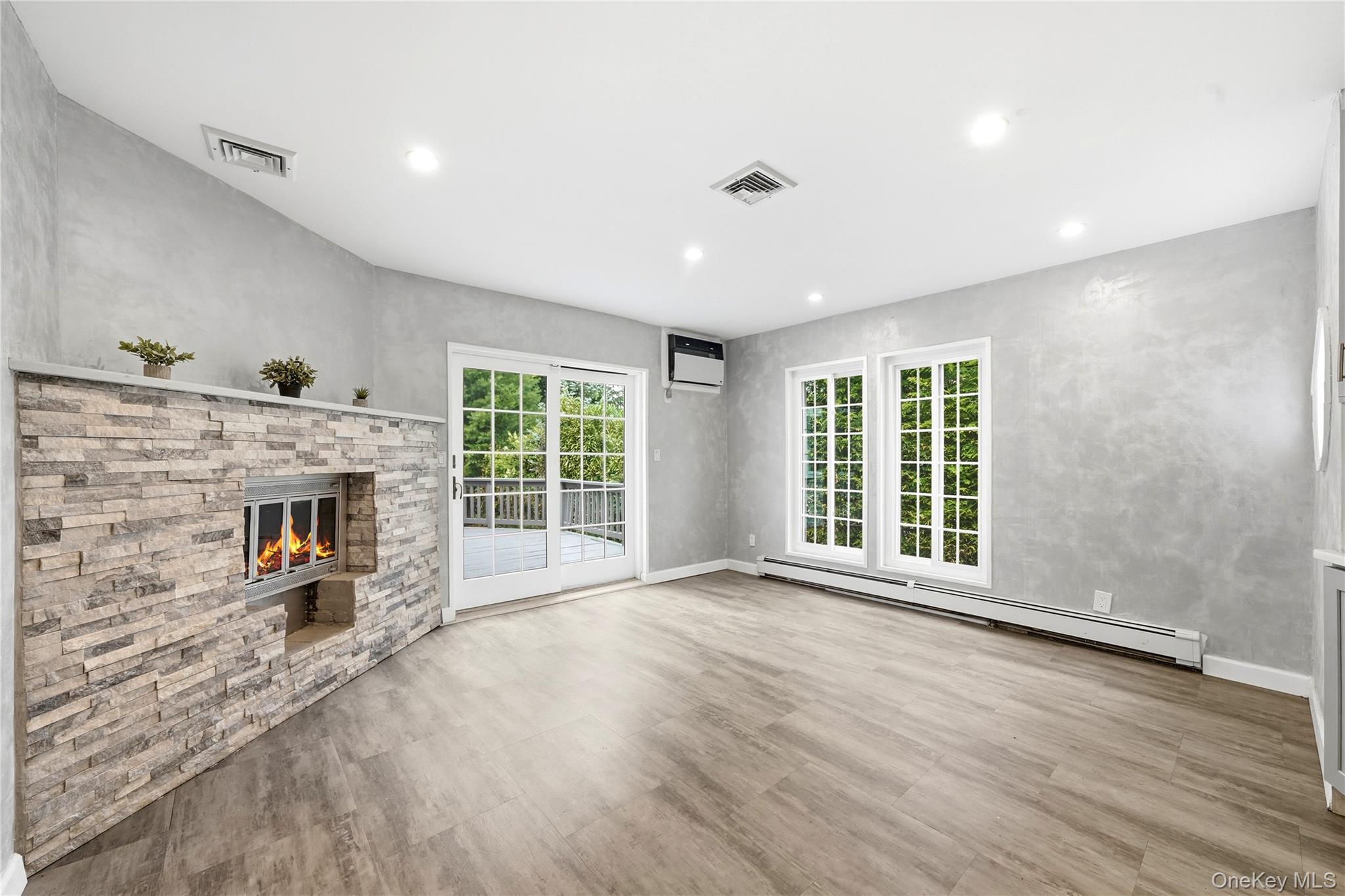 9 Addison Lane Property Photo 11