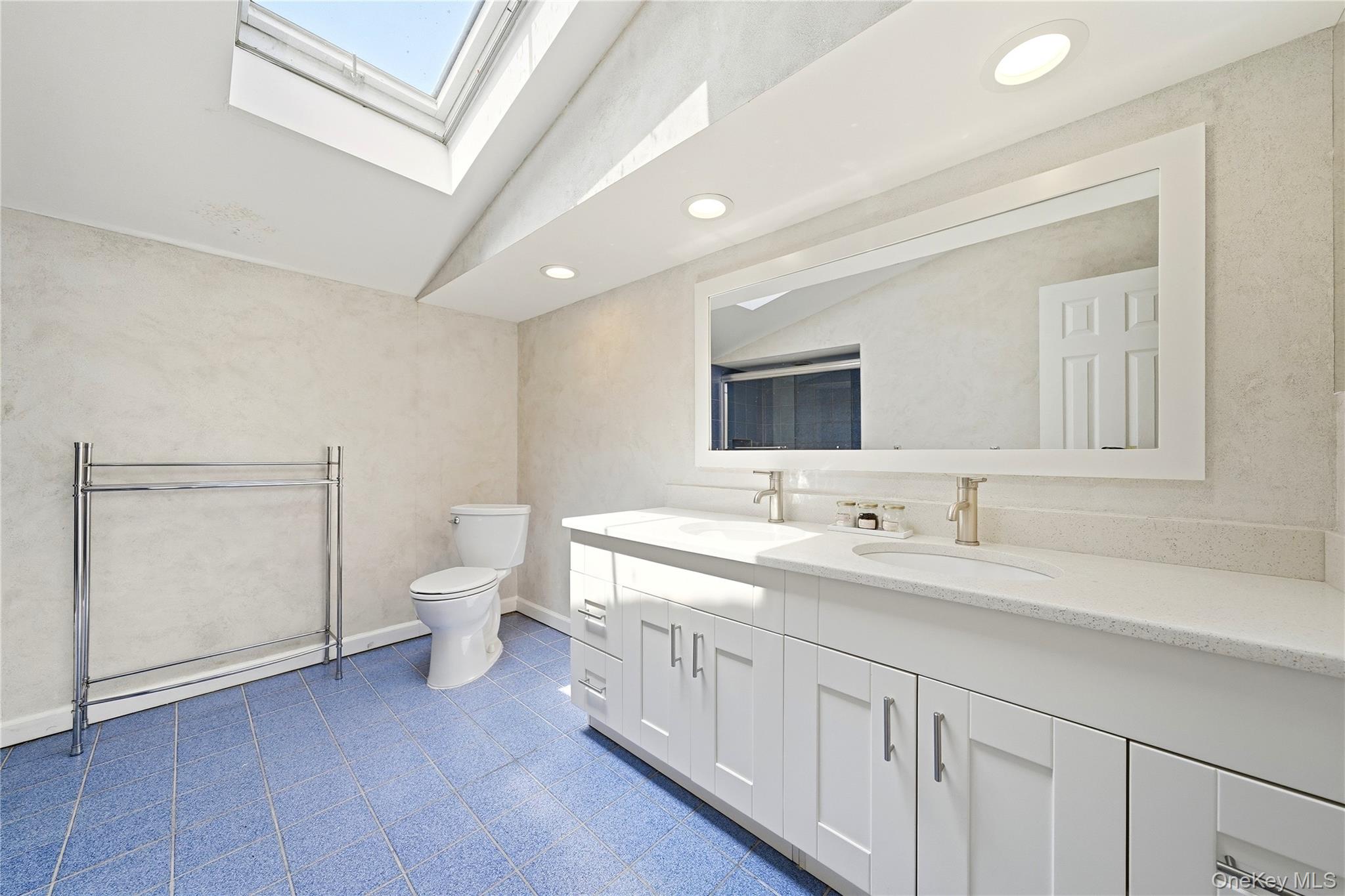 9 Addison Lane Property Photo 22
