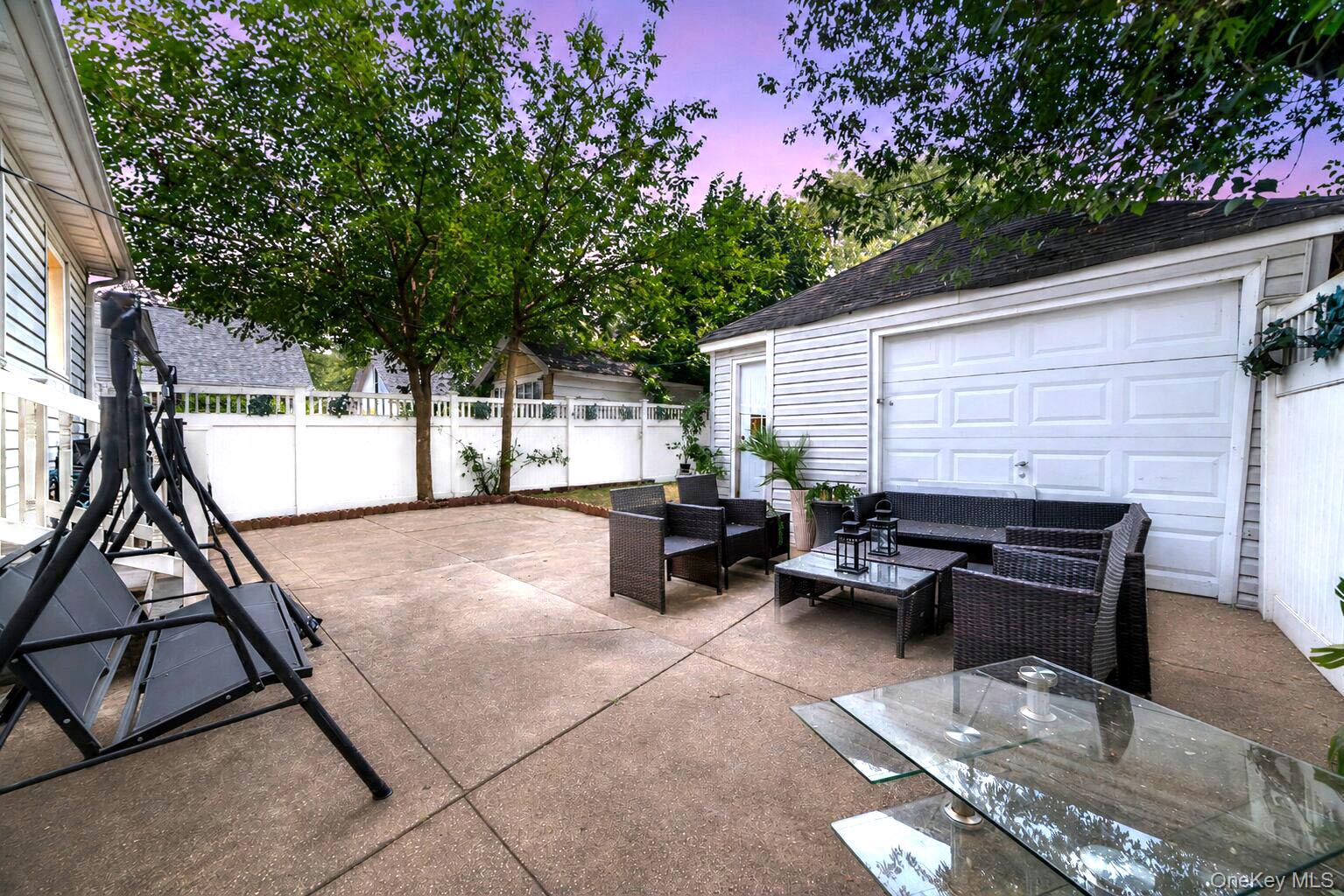 258-10 87th Road Property Photo 18