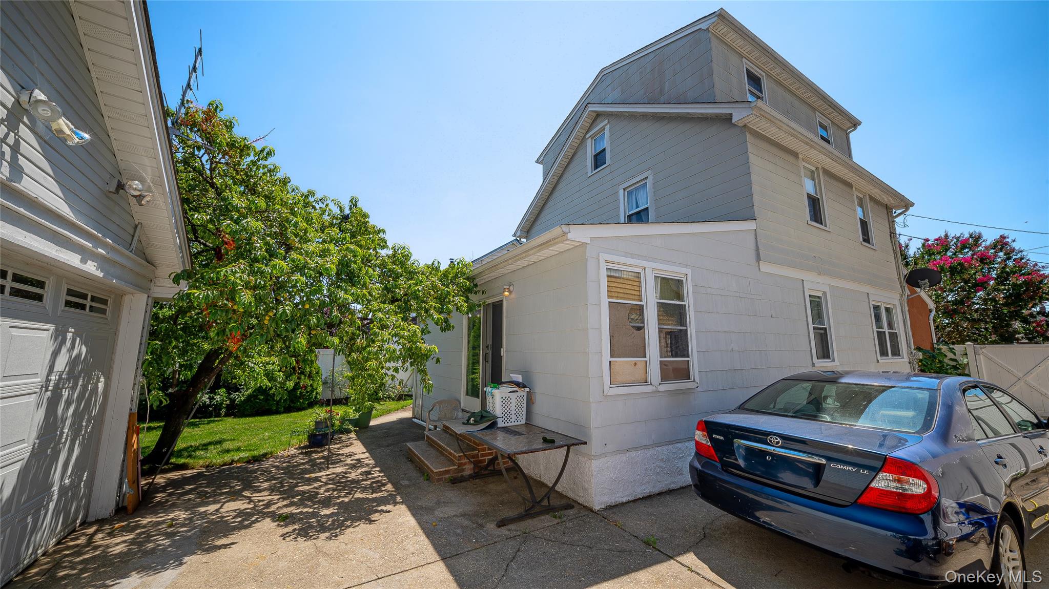 681 Stowe Avenue Property Photo 34