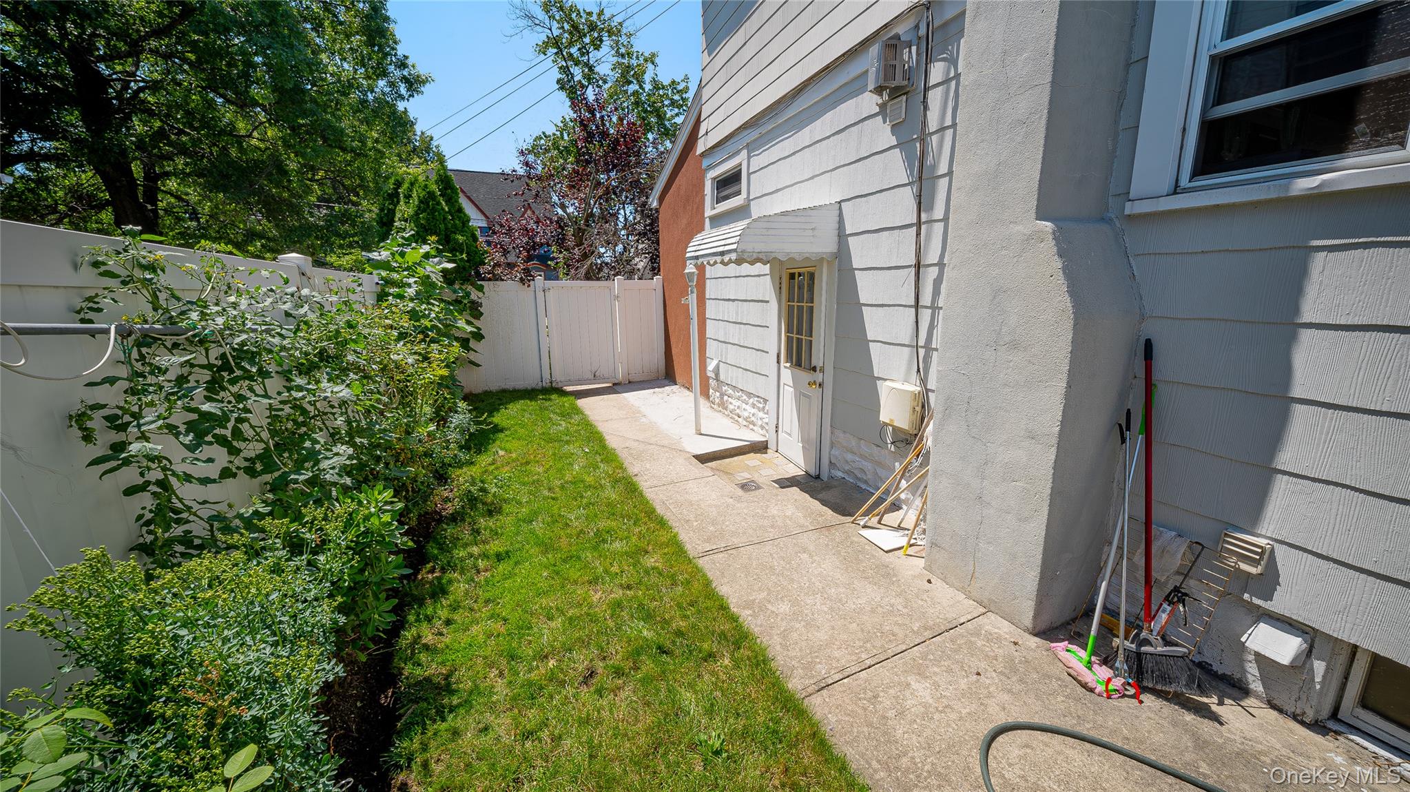 681 Stowe Avenue Property Photo 37