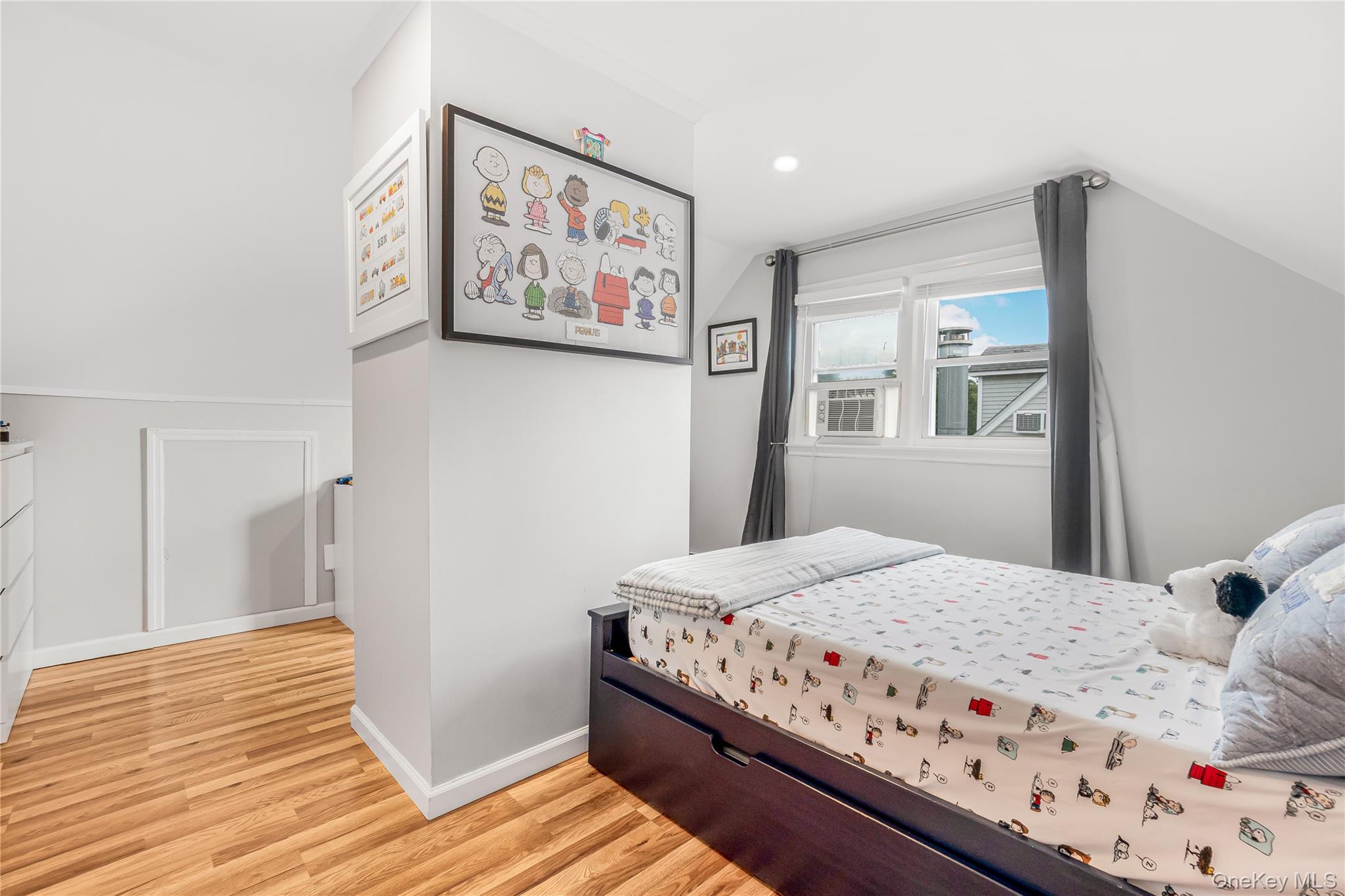 93 Duckpond Drive Property Photo 15