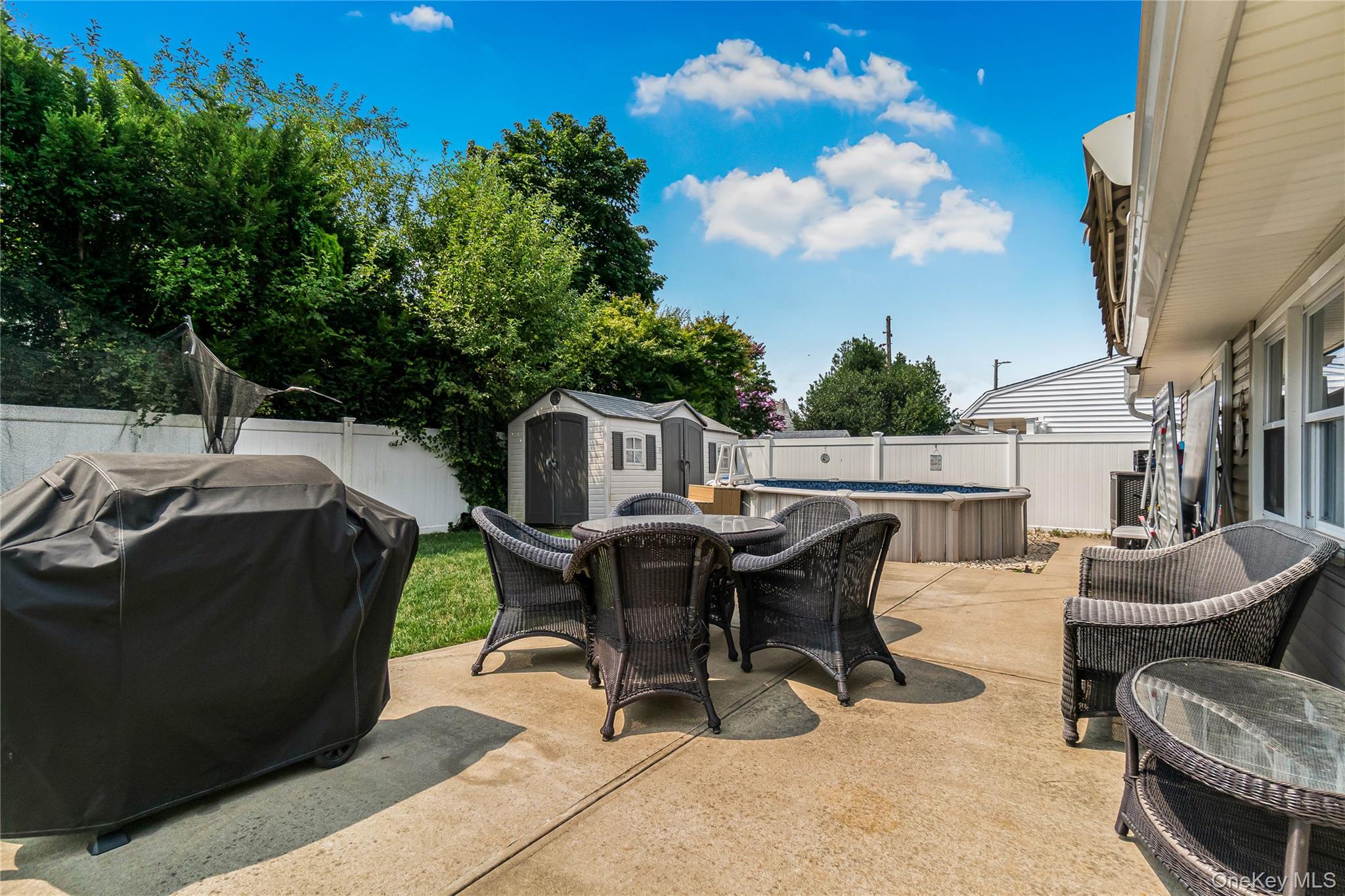 93 Duckpond Drive Property Photo 18
