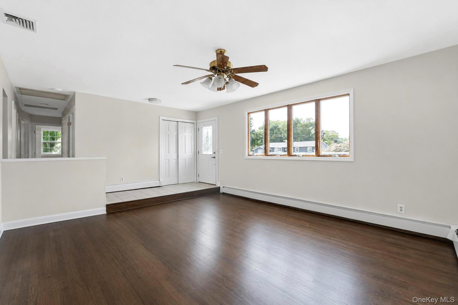10 Aron Drive Property Photo 4