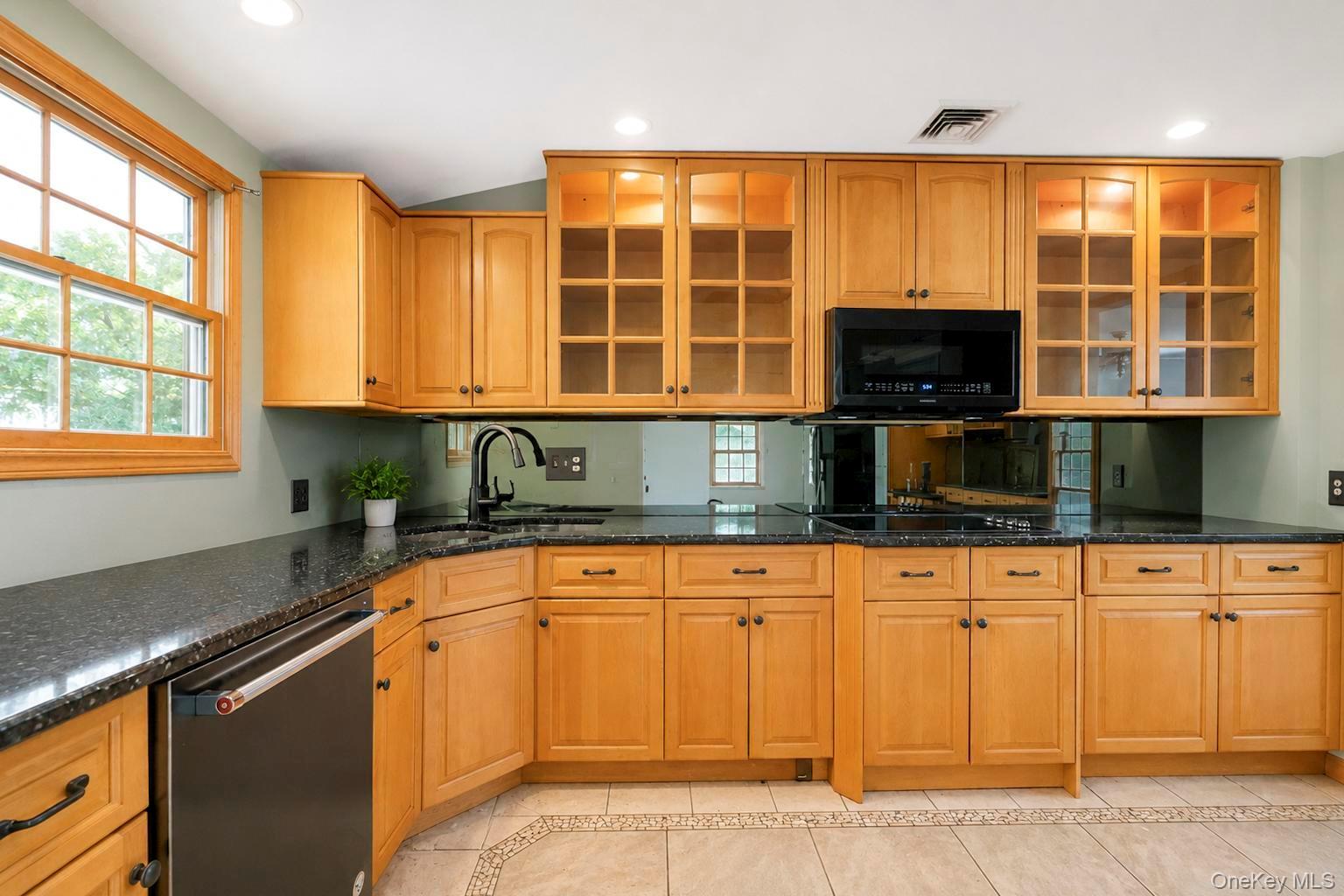 10 Aron Drive Property Photo 11