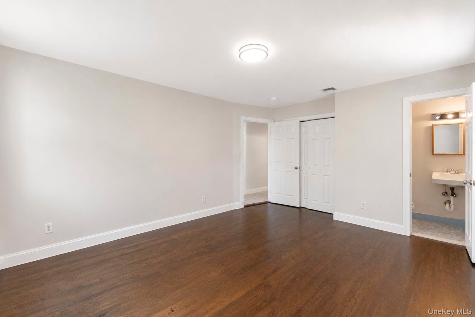 10 Aron Drive Property Photo 17