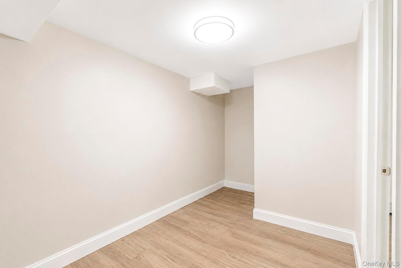 10 Aron Drive Property Photo 22