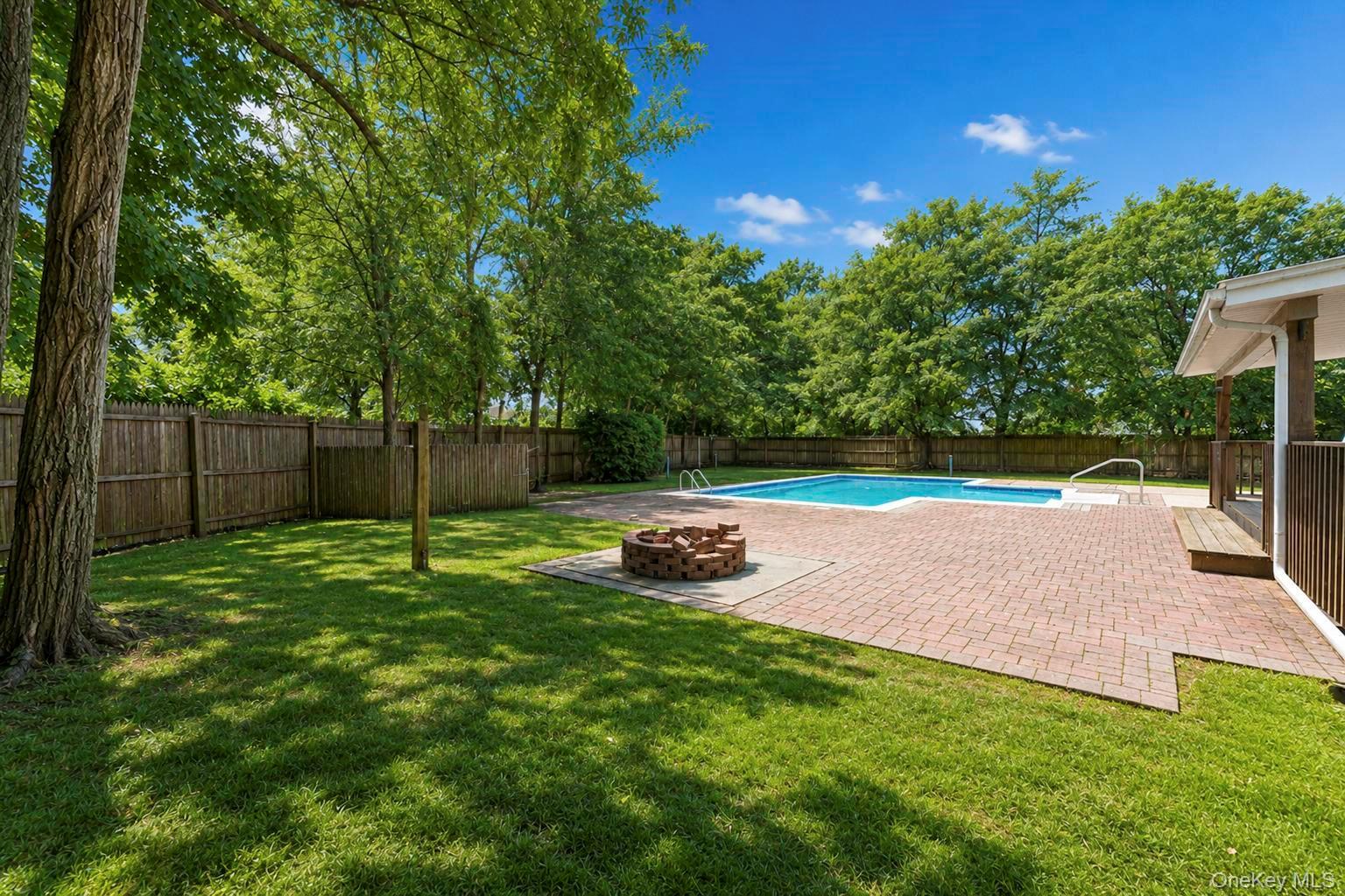 10 Aron Drive Property Photo 39
