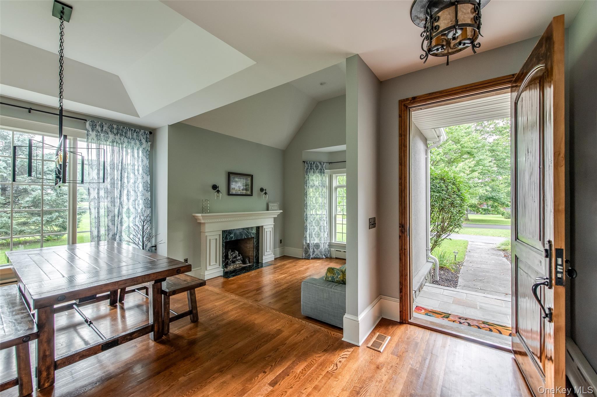 6 Stanford Court Property Photo 4