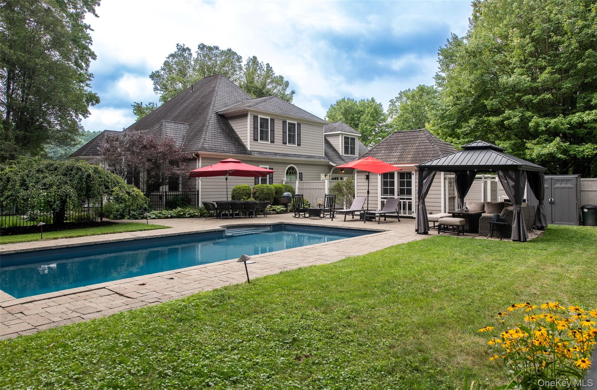 6 Stanford Court Property Photo 40