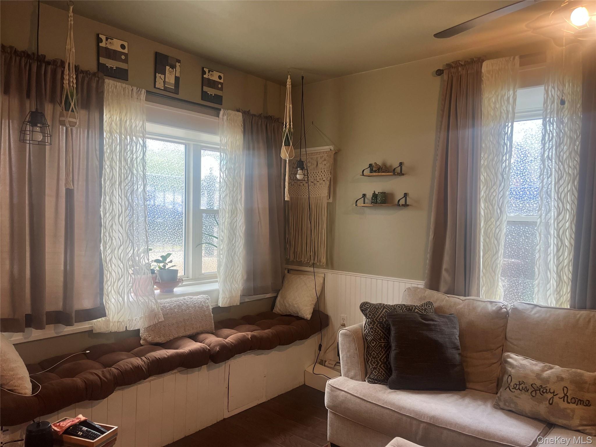 269 Swinton Avenue Property Photo 2