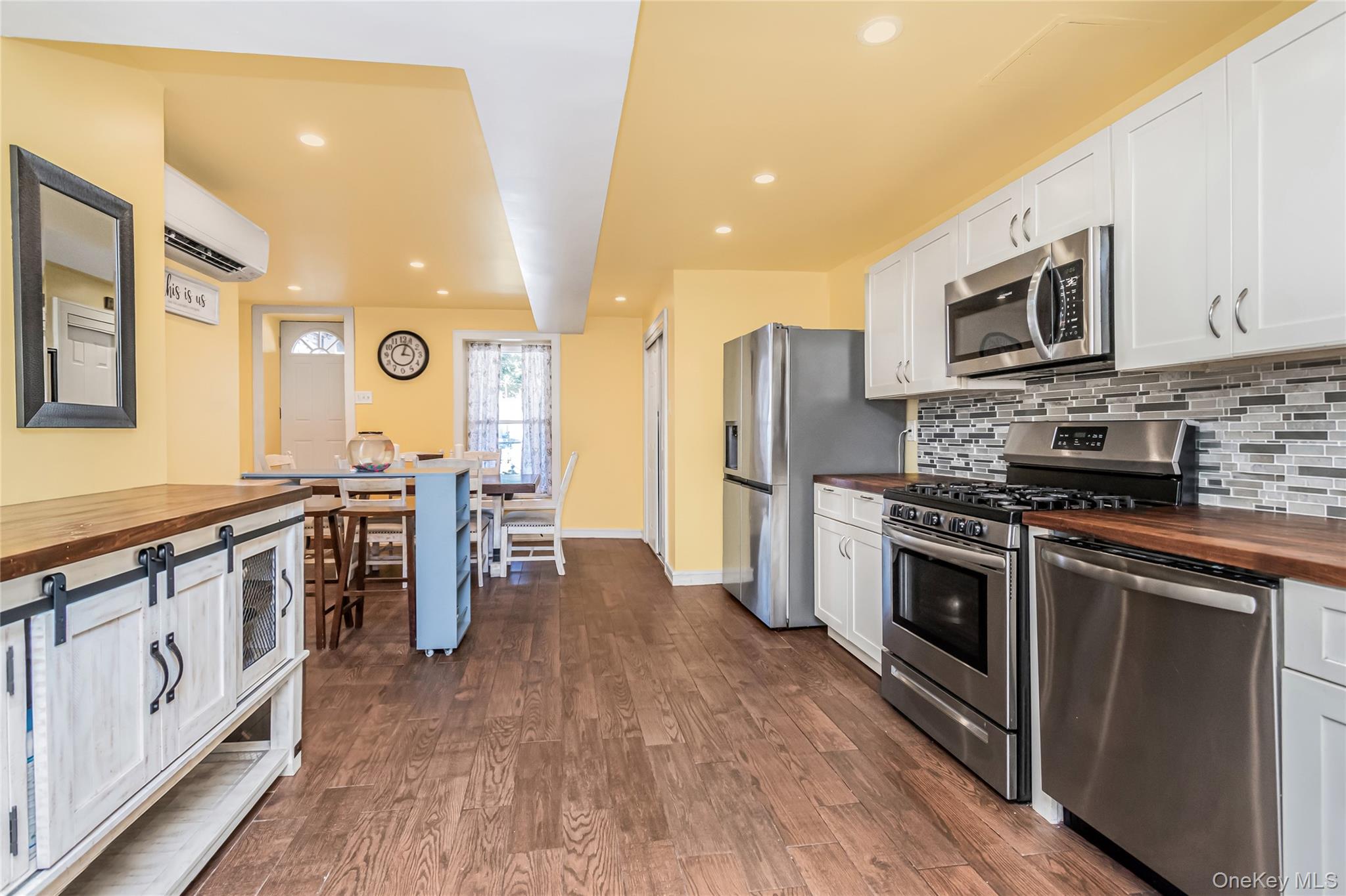 269 Swinton Avenue Property Photo 4
