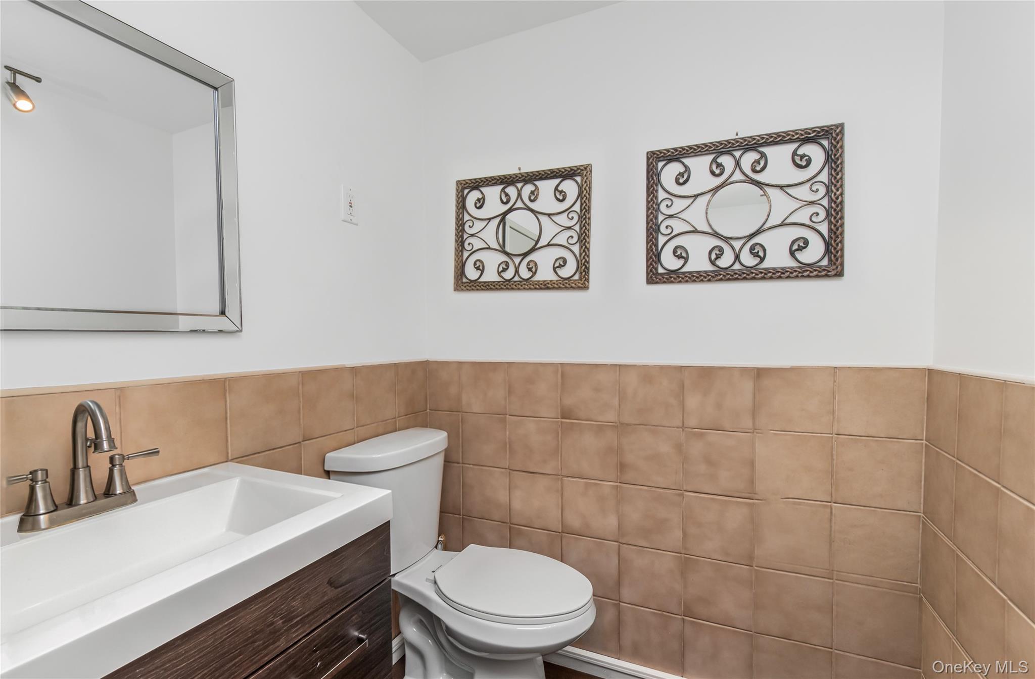 269 Swinton Avenue Property Photo 8