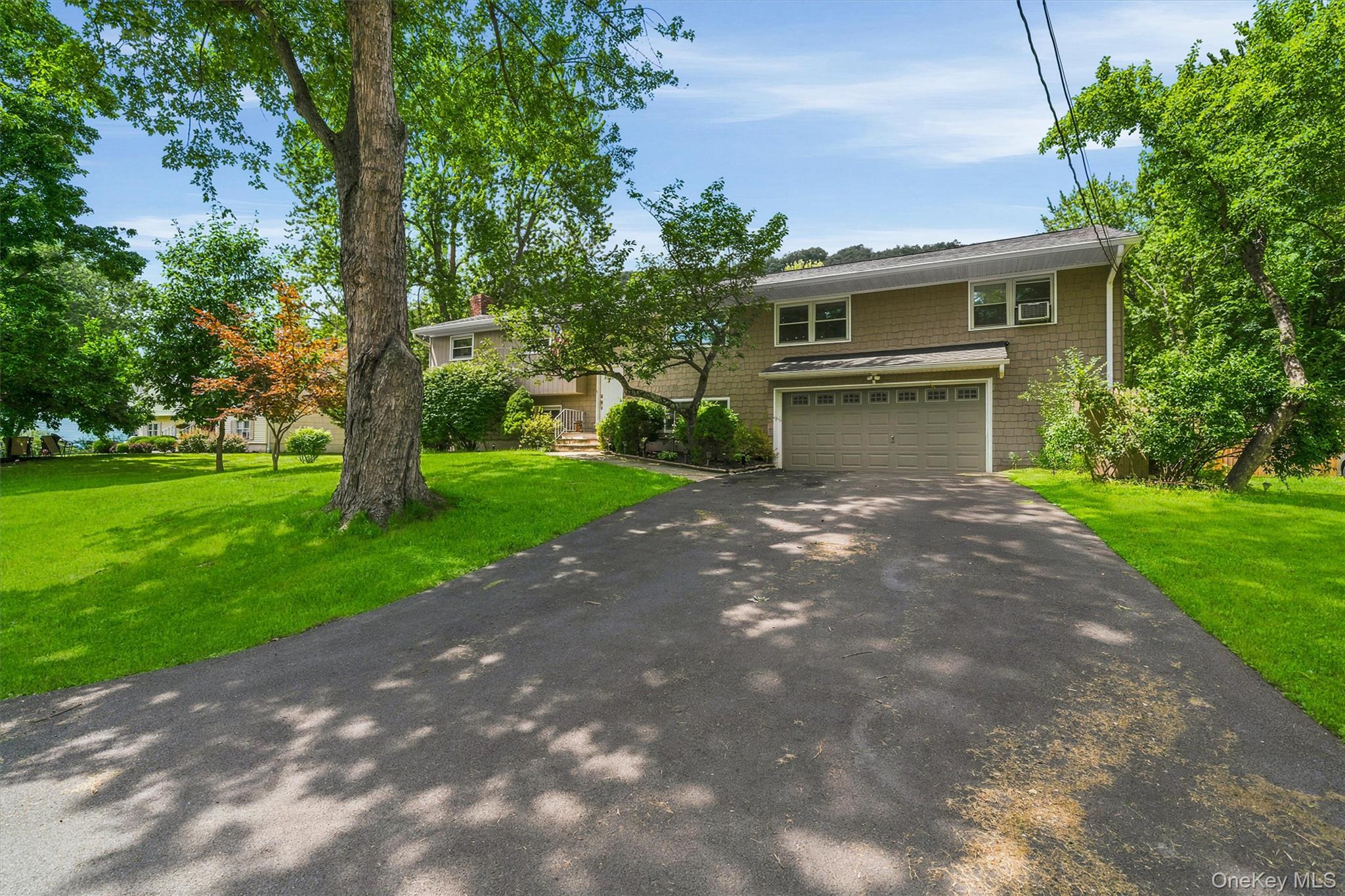 358 Lake Shore Drive Property Photo 2
