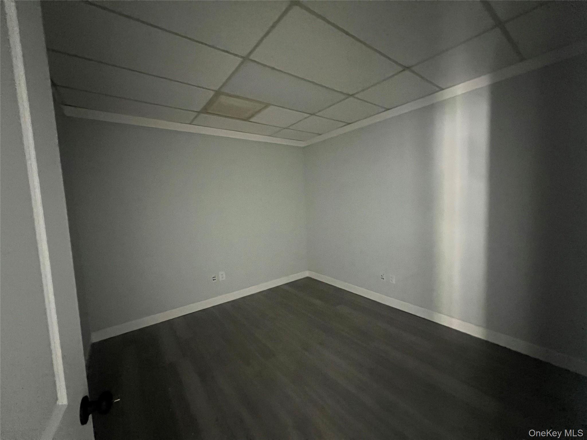 246-258 Glen Street 258 Property Photo 4