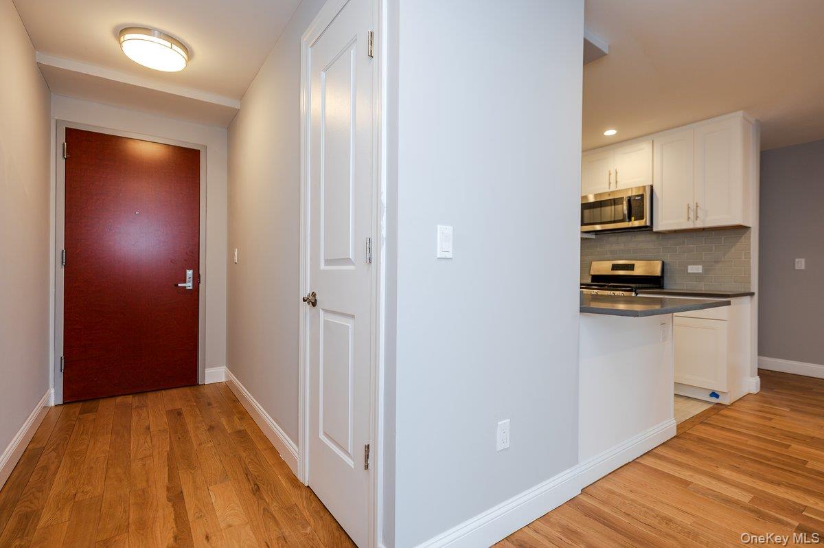 661 W Broadway 504 Property Photo 5