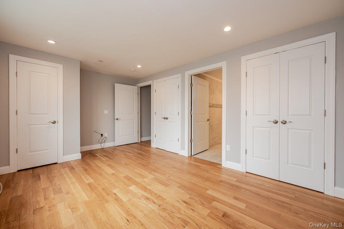 661 W Broadway 504 Property Photo 16