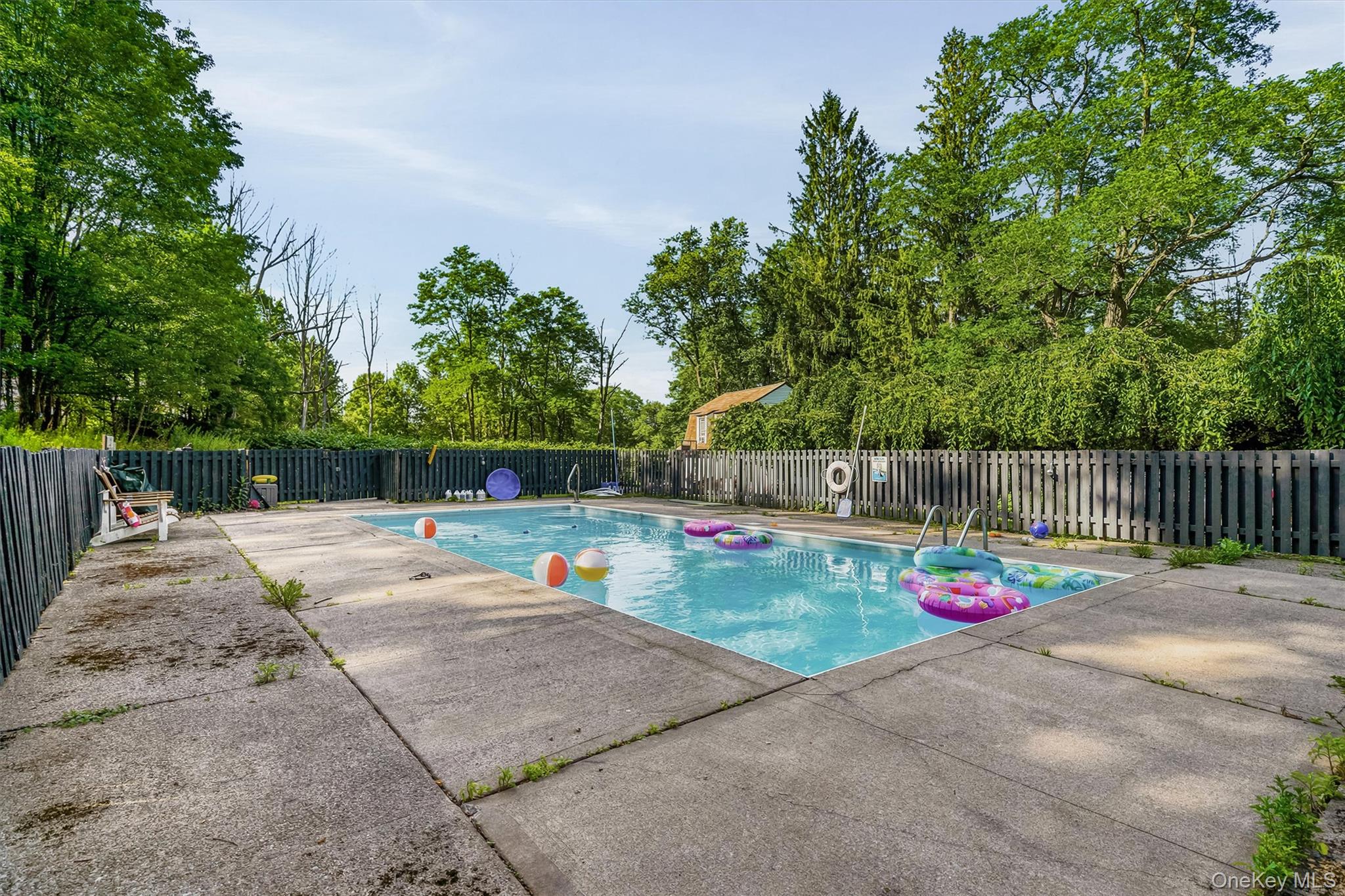 412 Old Monticello Road Property Photo 4