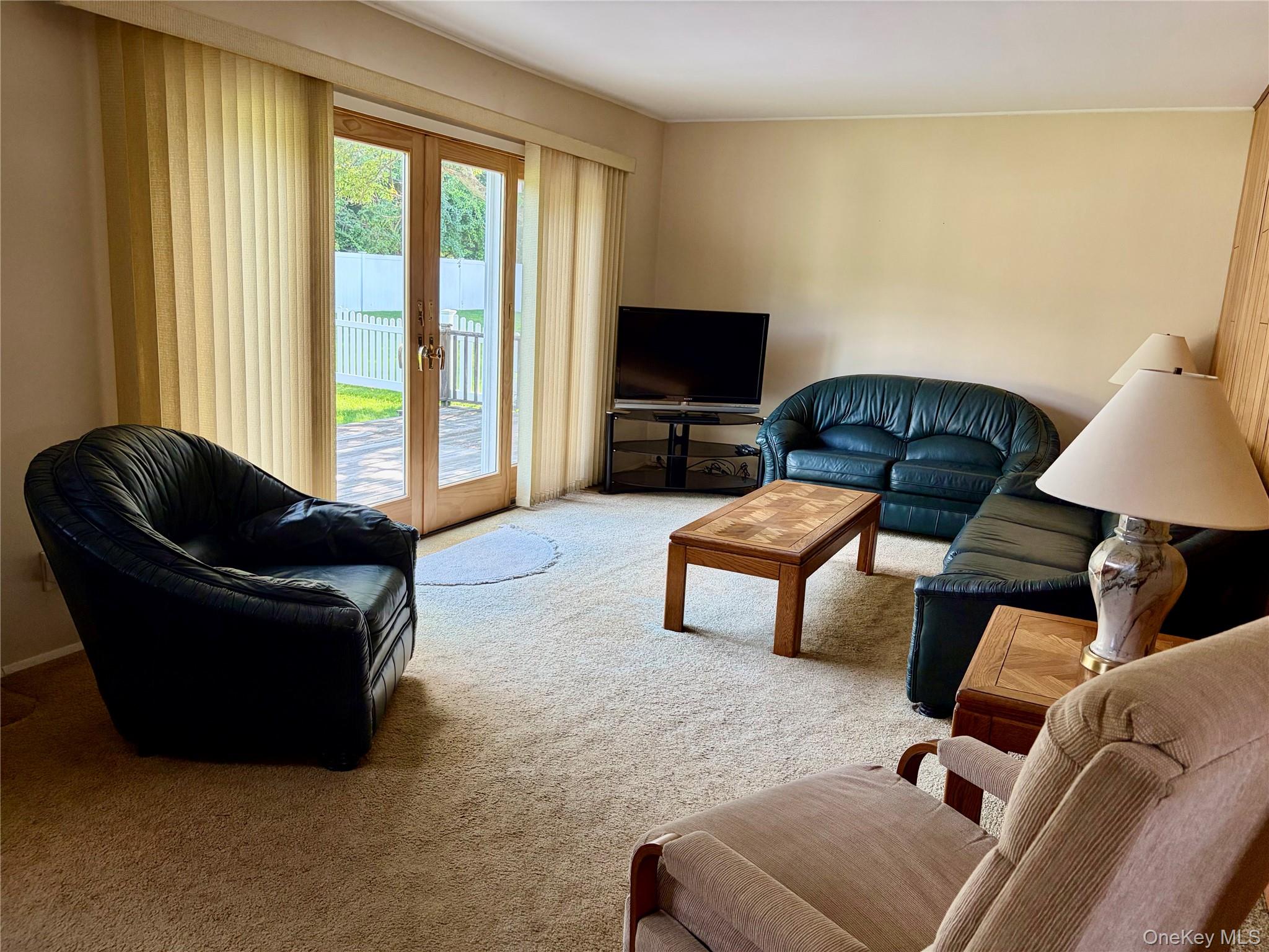 46 Margaret Drive Property Photo 3