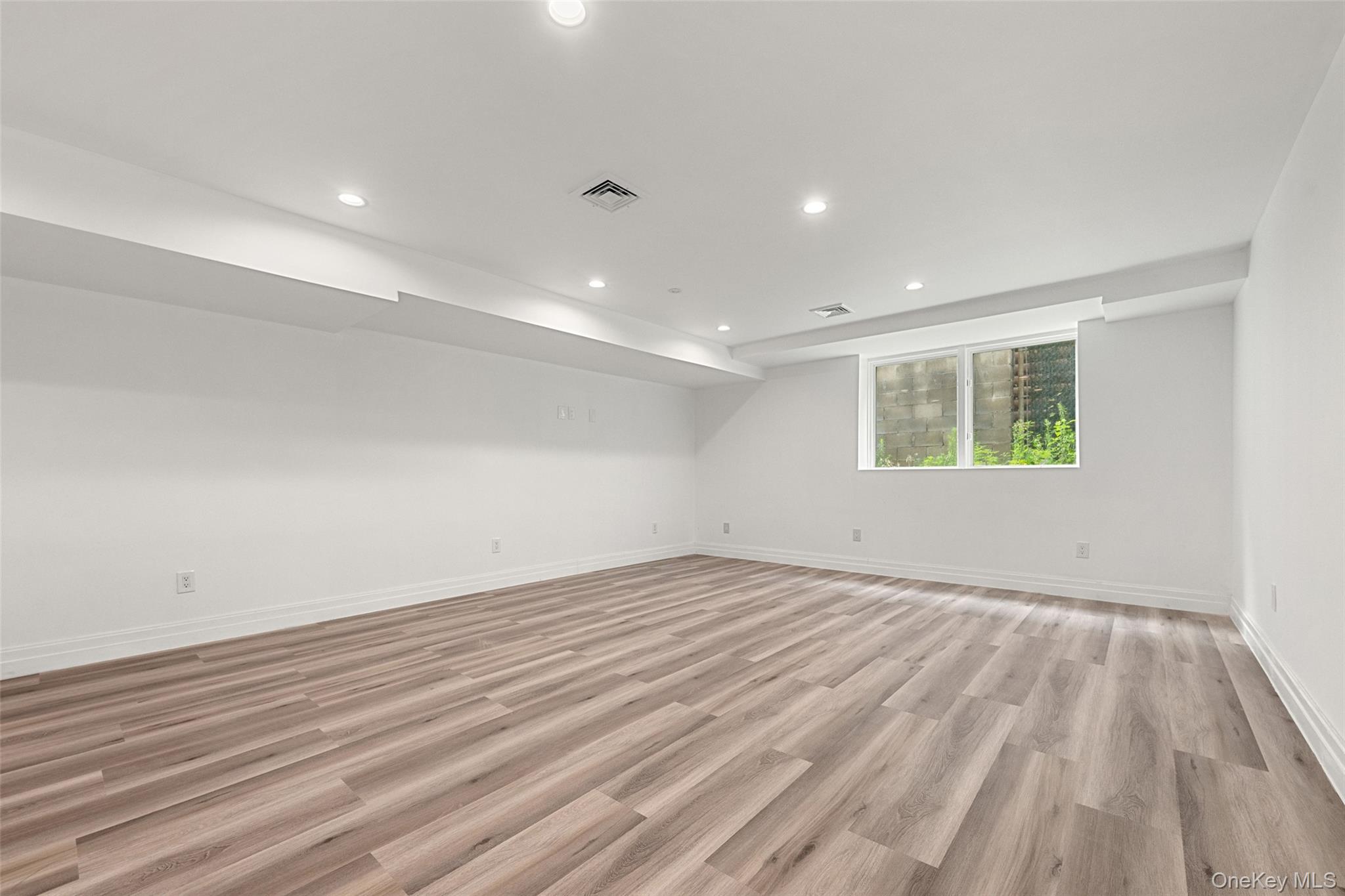 4 Angelas Place 1 Property Photo 16
