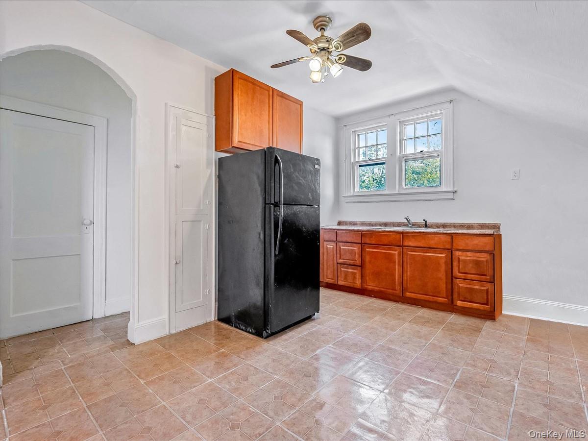 25 Edwards Property Photo 19