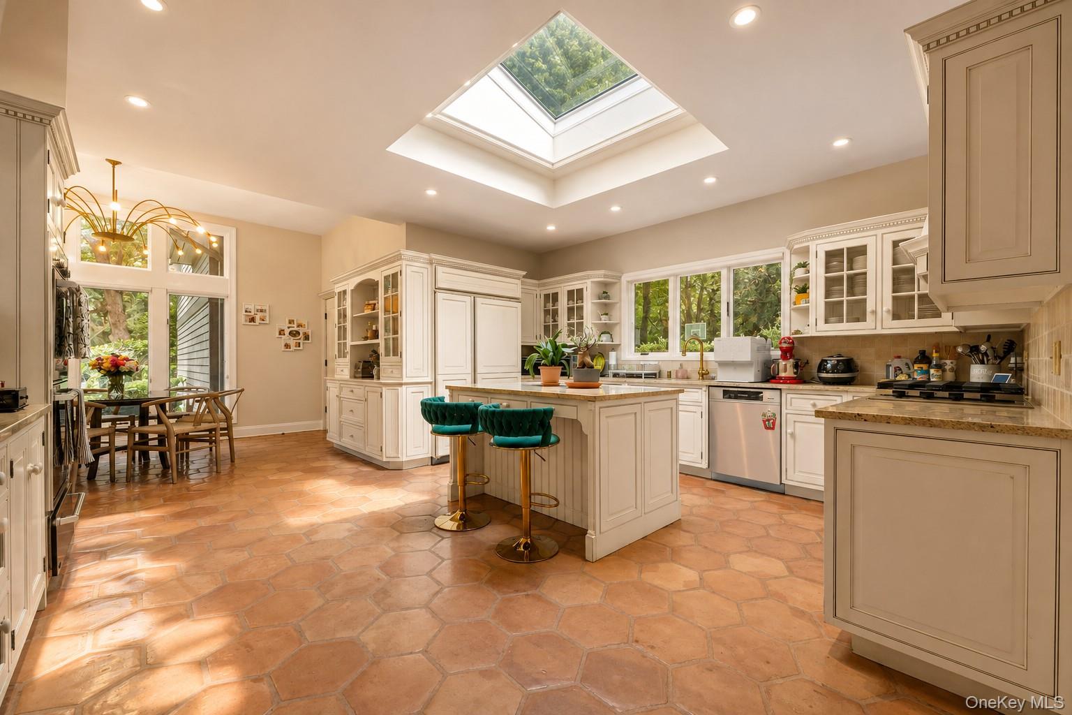 24 Winding Lane Property Photo 9