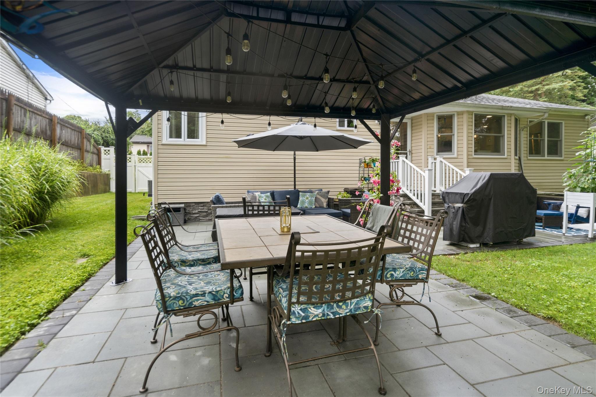 333 Ontario Street Property Photo 31