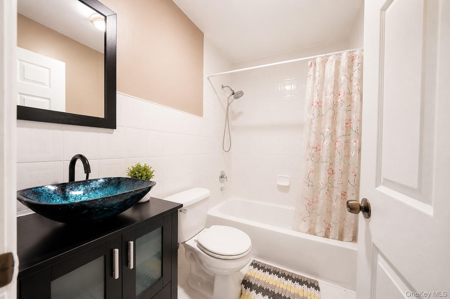 1140 Willoughby Avenue Property Photo 10