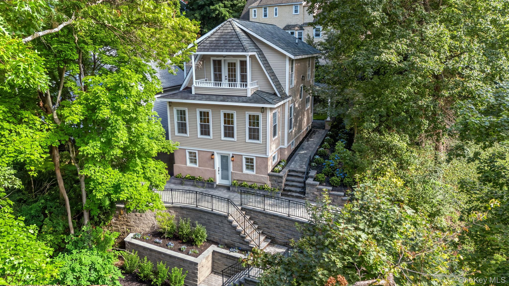 111 Altamont Avenue Property Photo 1