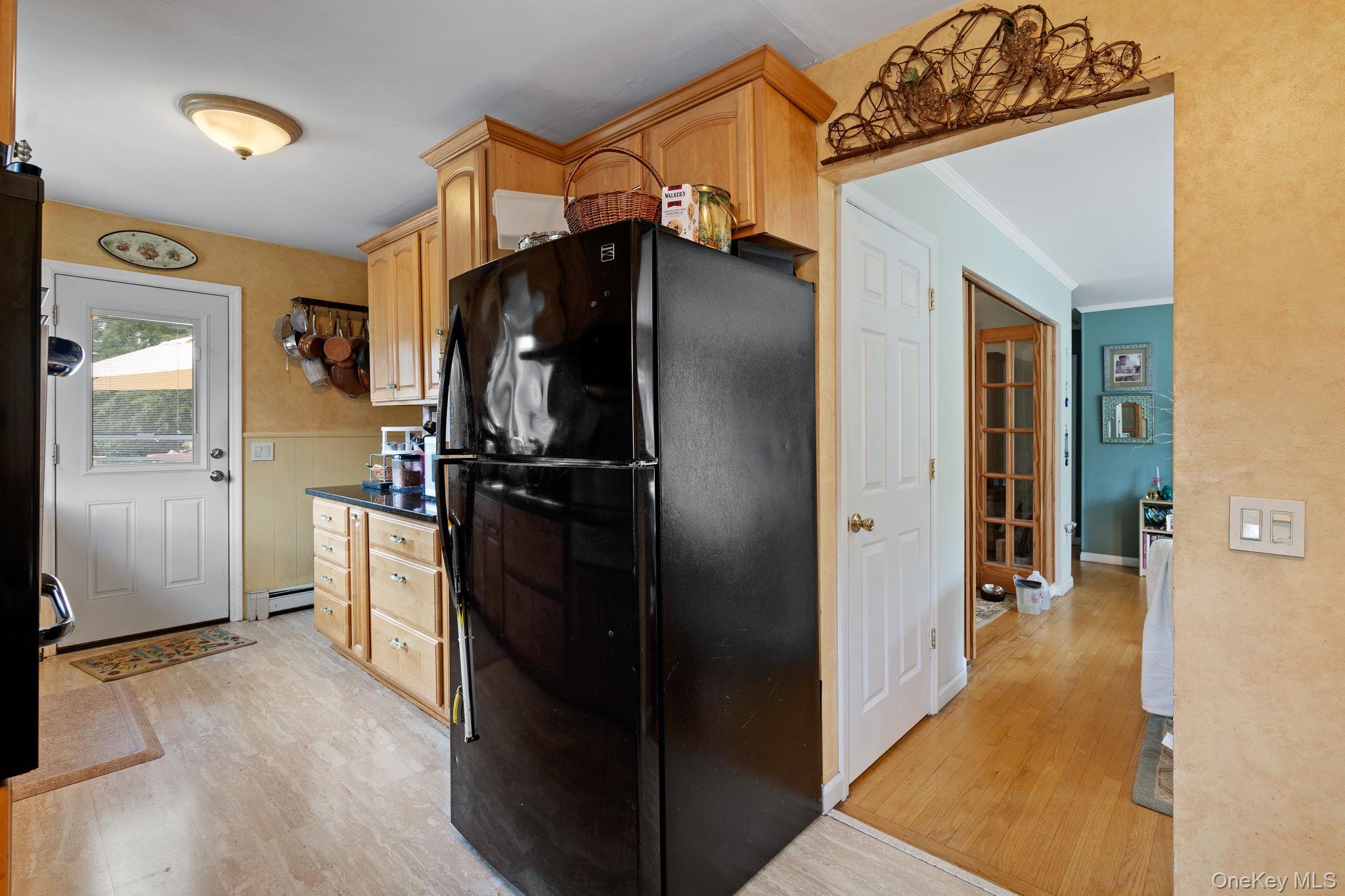 11 5th Street Property Photo 14