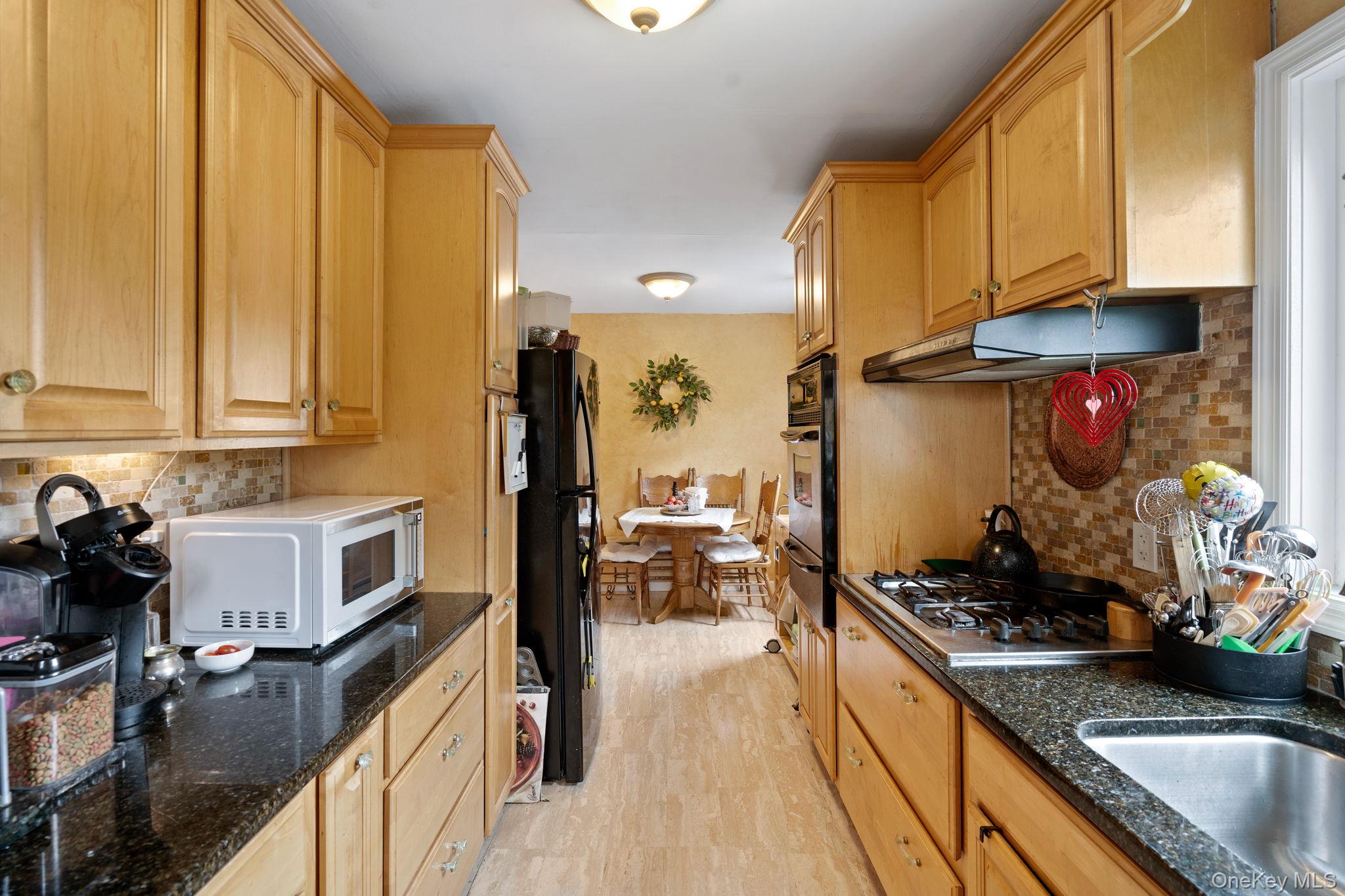 11 5th Street Property Photo 17