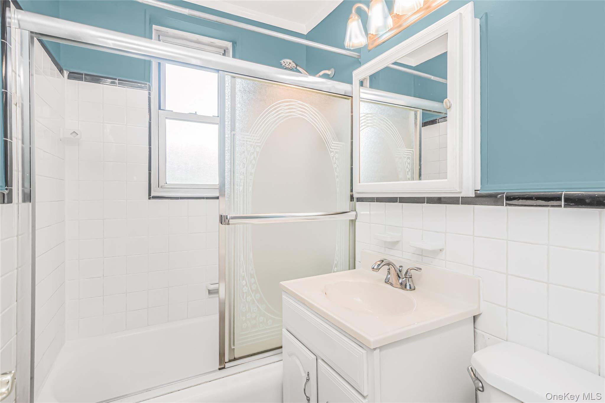 1111 Midland Avenue 4d Property Photo 14