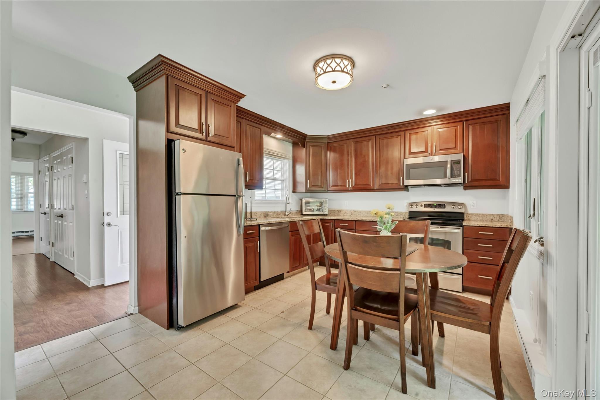62 Hearthside Drive Property Photo 4