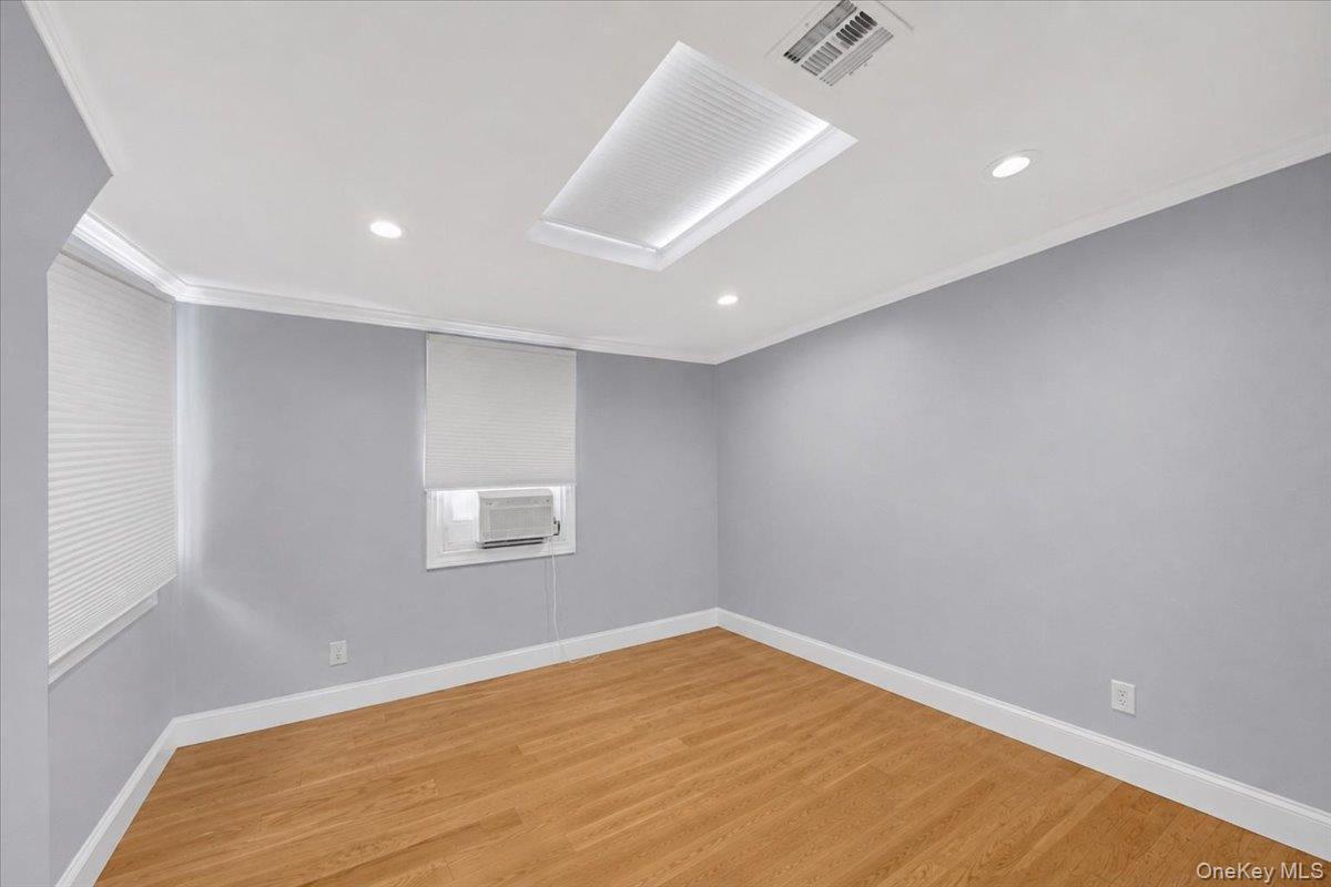 2565 Westervelt Avenue Property Photo 12