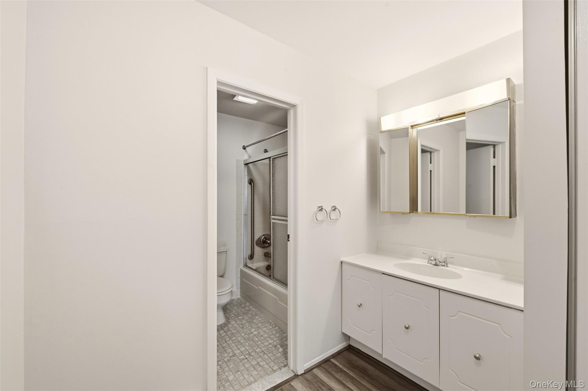 1006 Cabot Path Property Photo 16