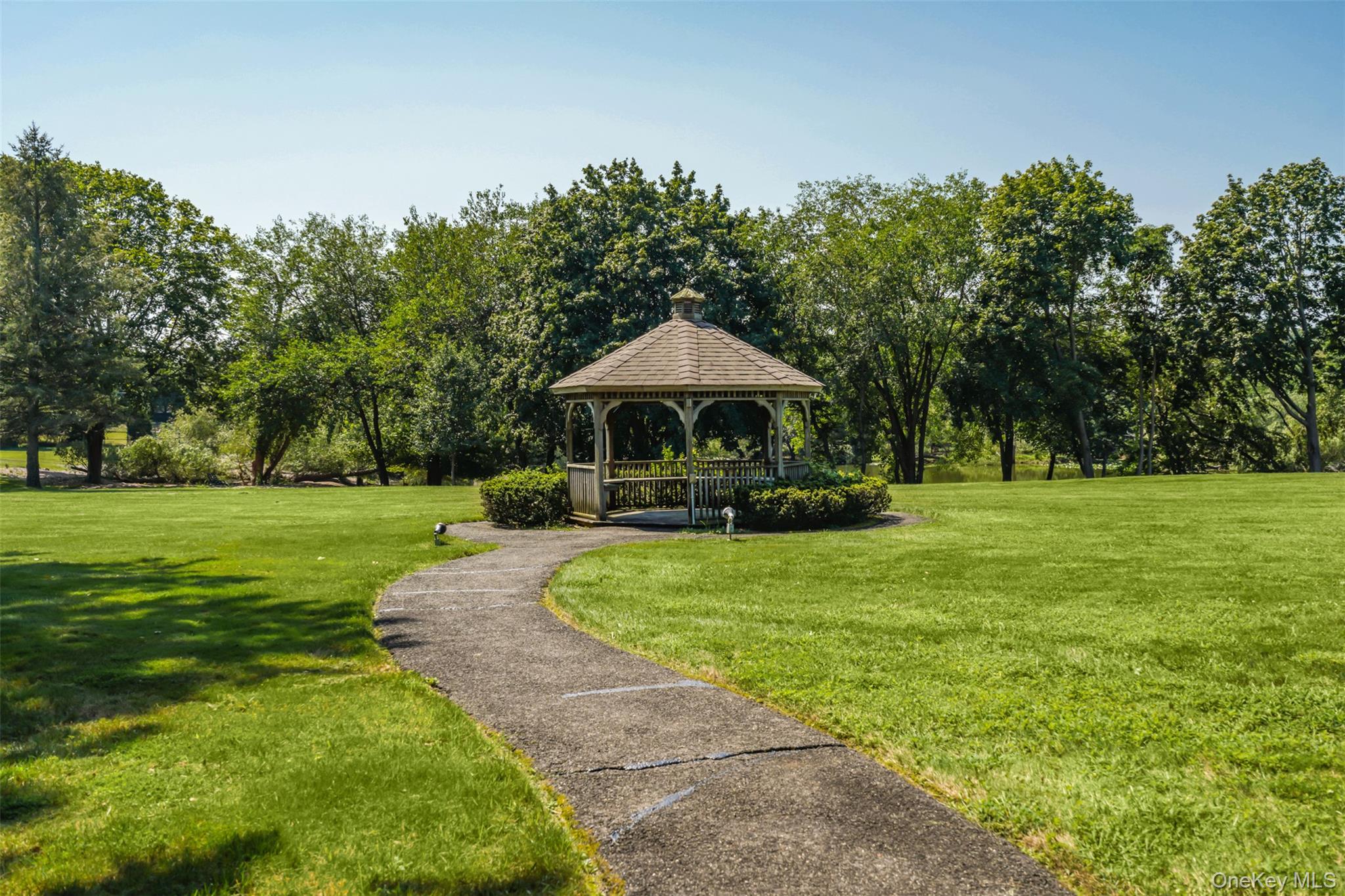 1006 Cabot Path Property Photo 35