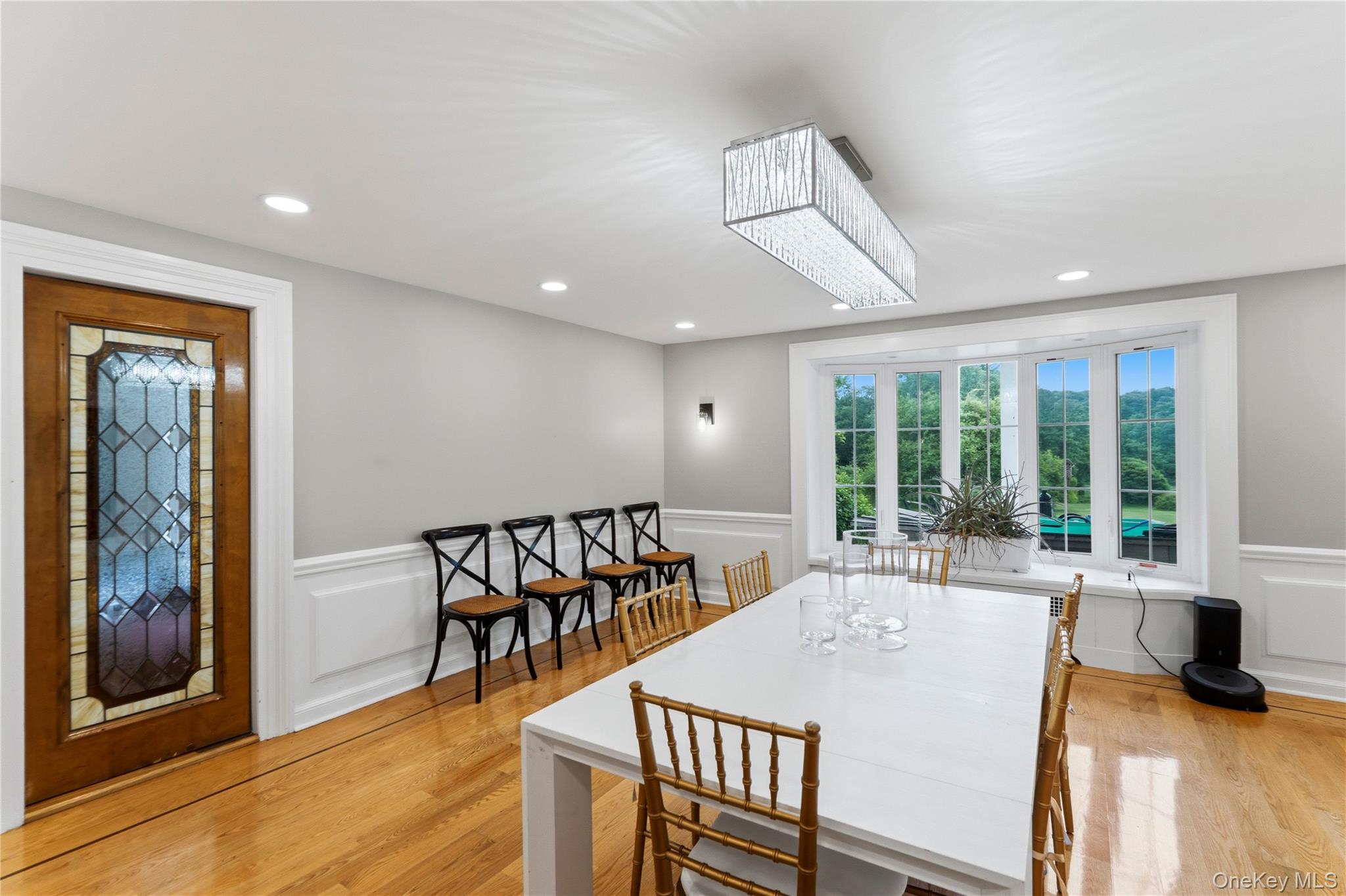 450 Oyster Bay Road Property Photo 7