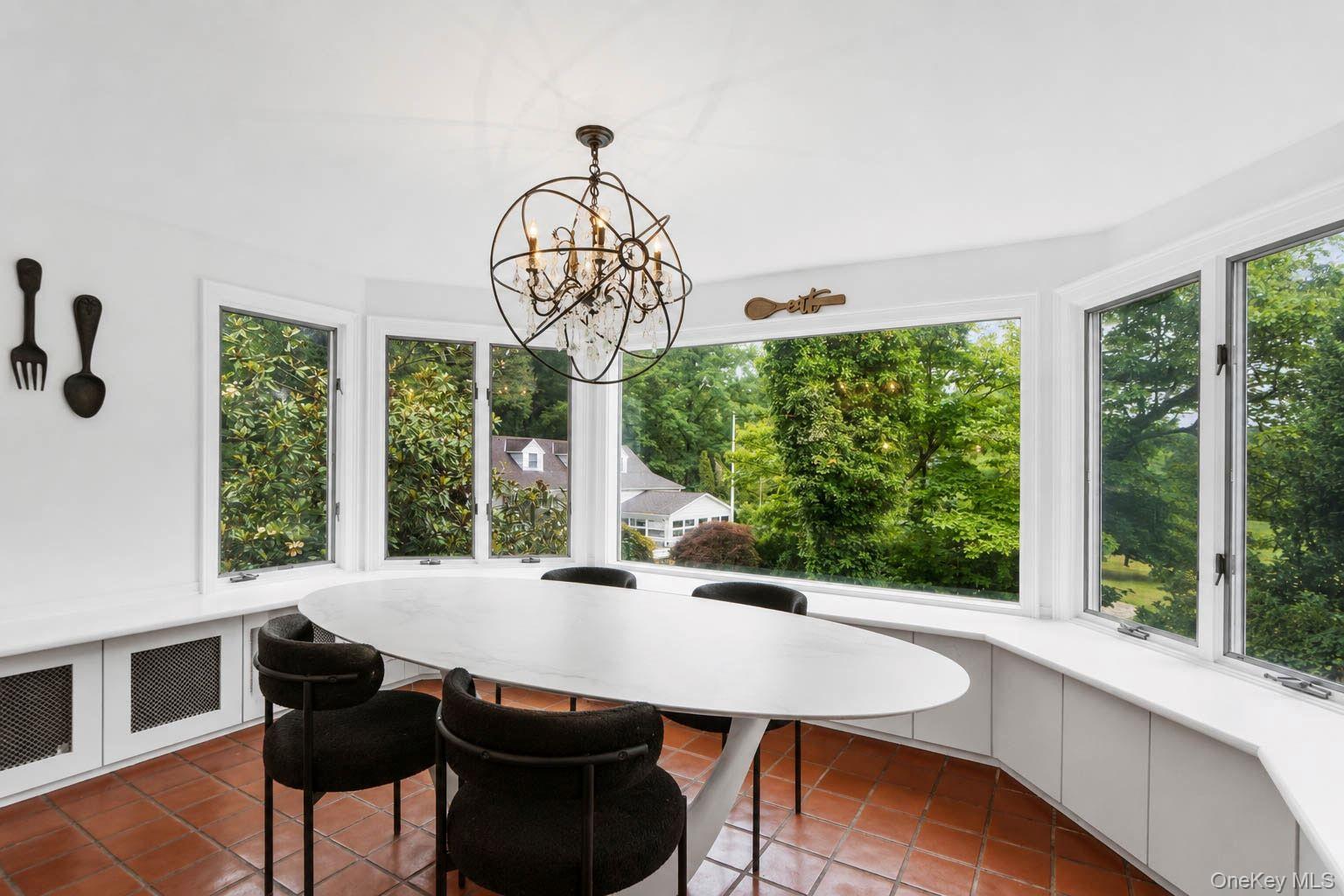 450 Oyster Bay Road Property Photo 10