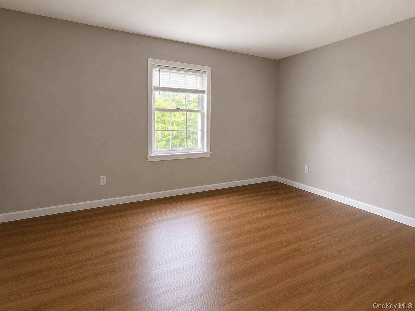 2 Locust Court B Property Photo 6
