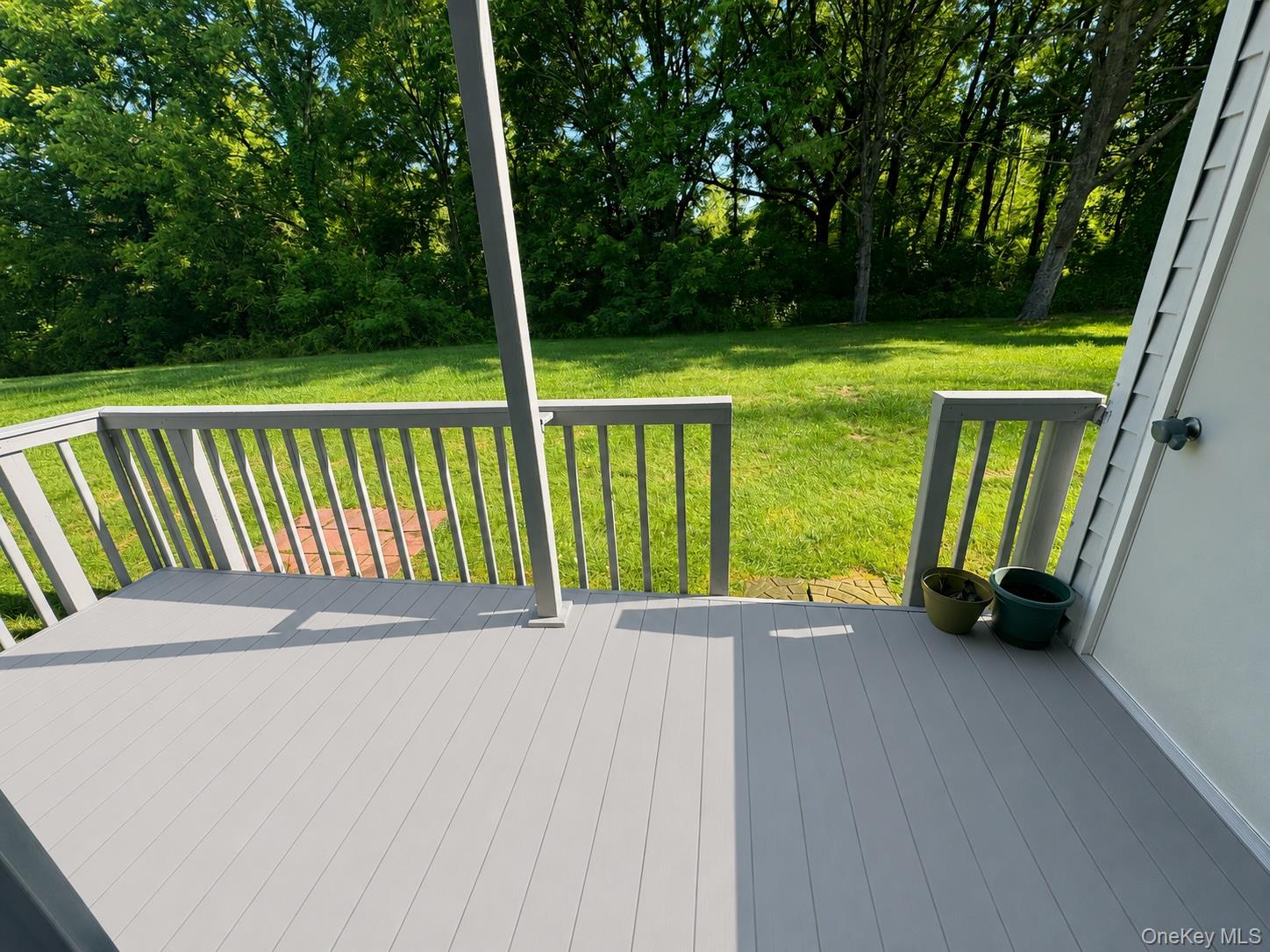 2 Locust Court B Property Photo 9