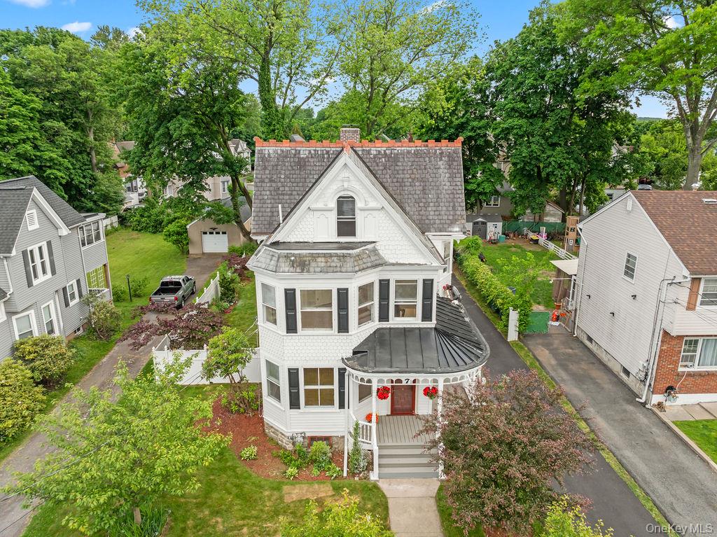 7 Clinton Place Property Photo 3