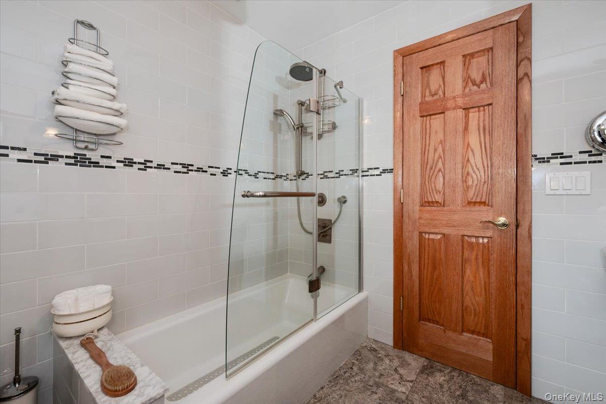 5 Jacquelyn Court Property Photo 26