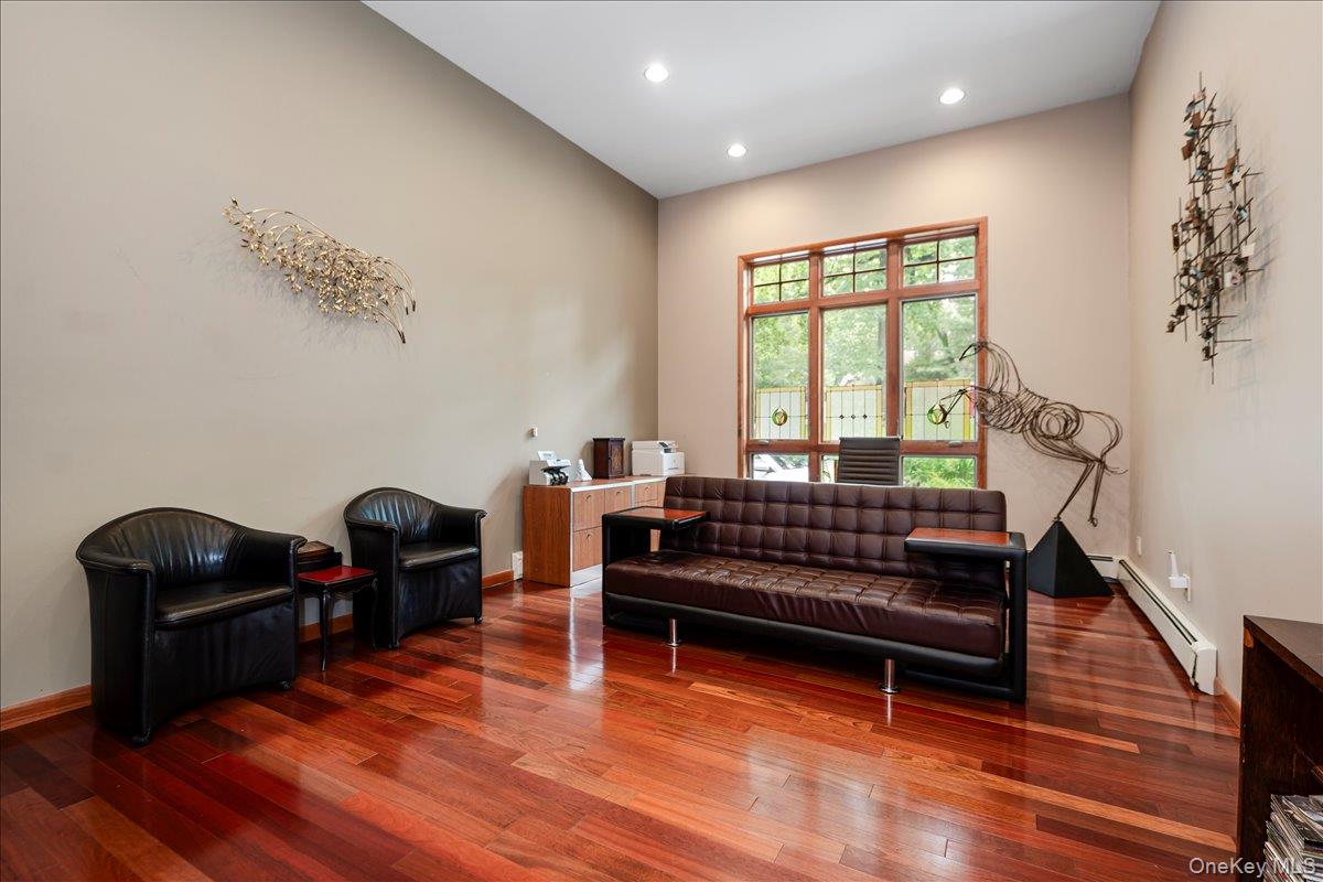5 Jacquelyn Court Property Photo 27