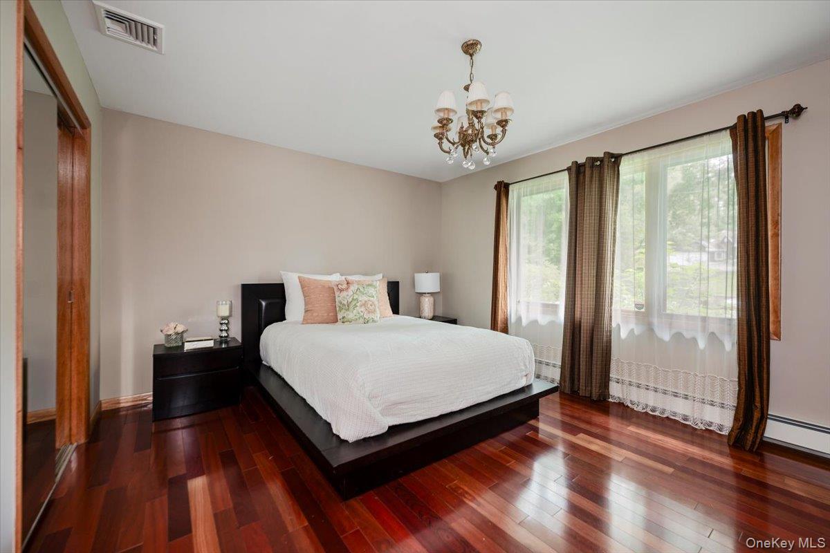 5 Jacquelyn Court Property Photo 29