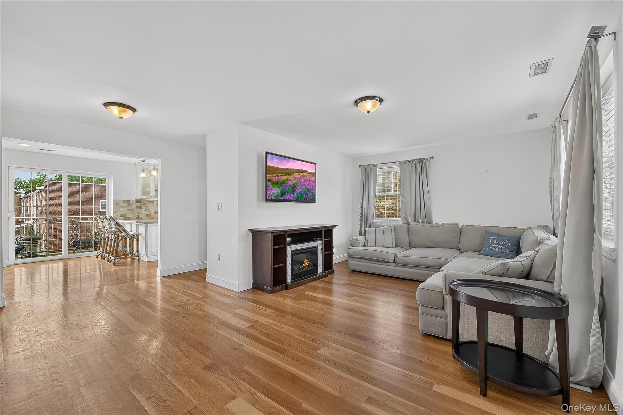 3144 Baisley Avenue Property Photo 6